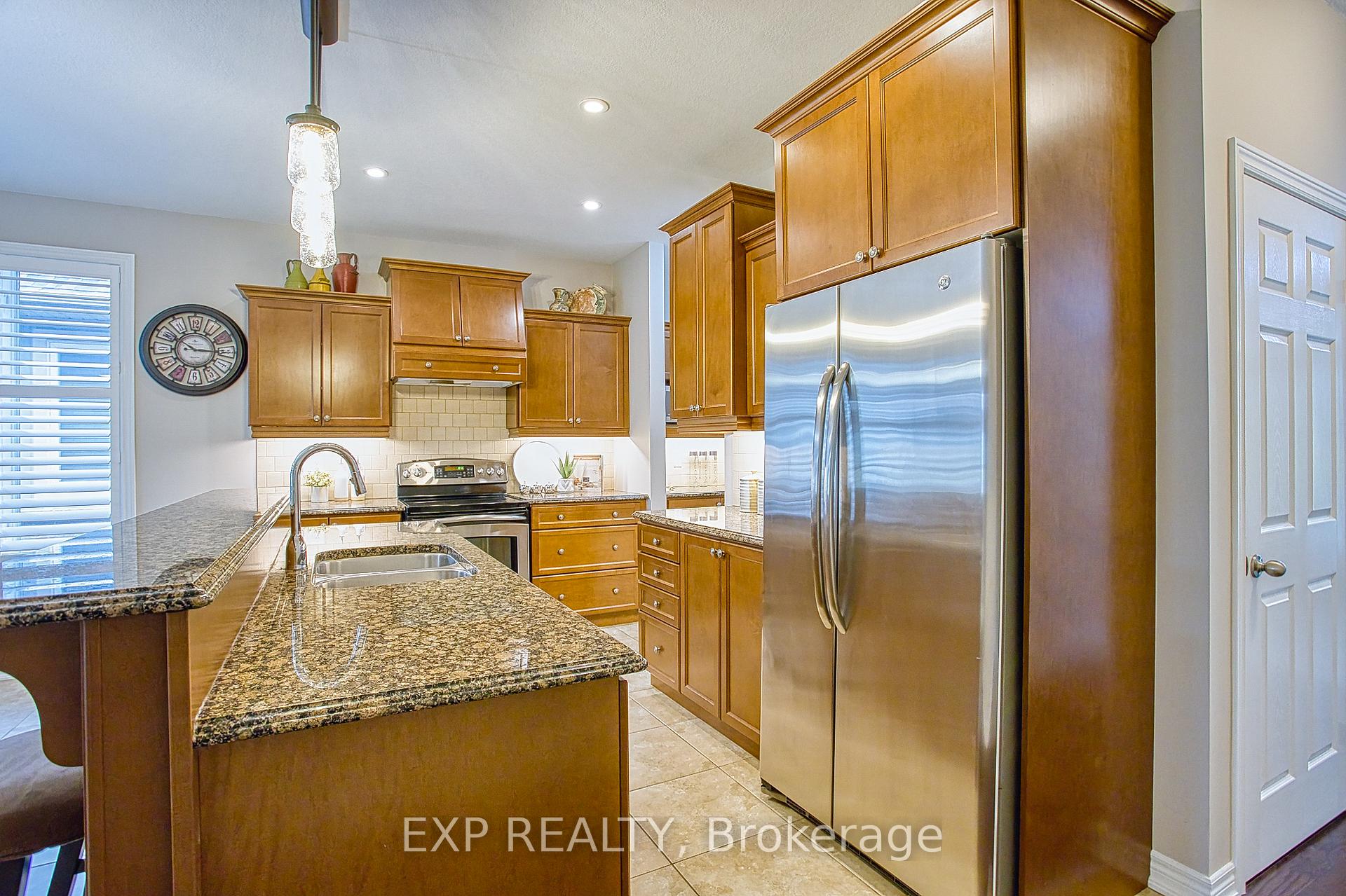 Photo 17 of 19 Sidare Court, Grimsby, Grimsby Beach — HOMEH