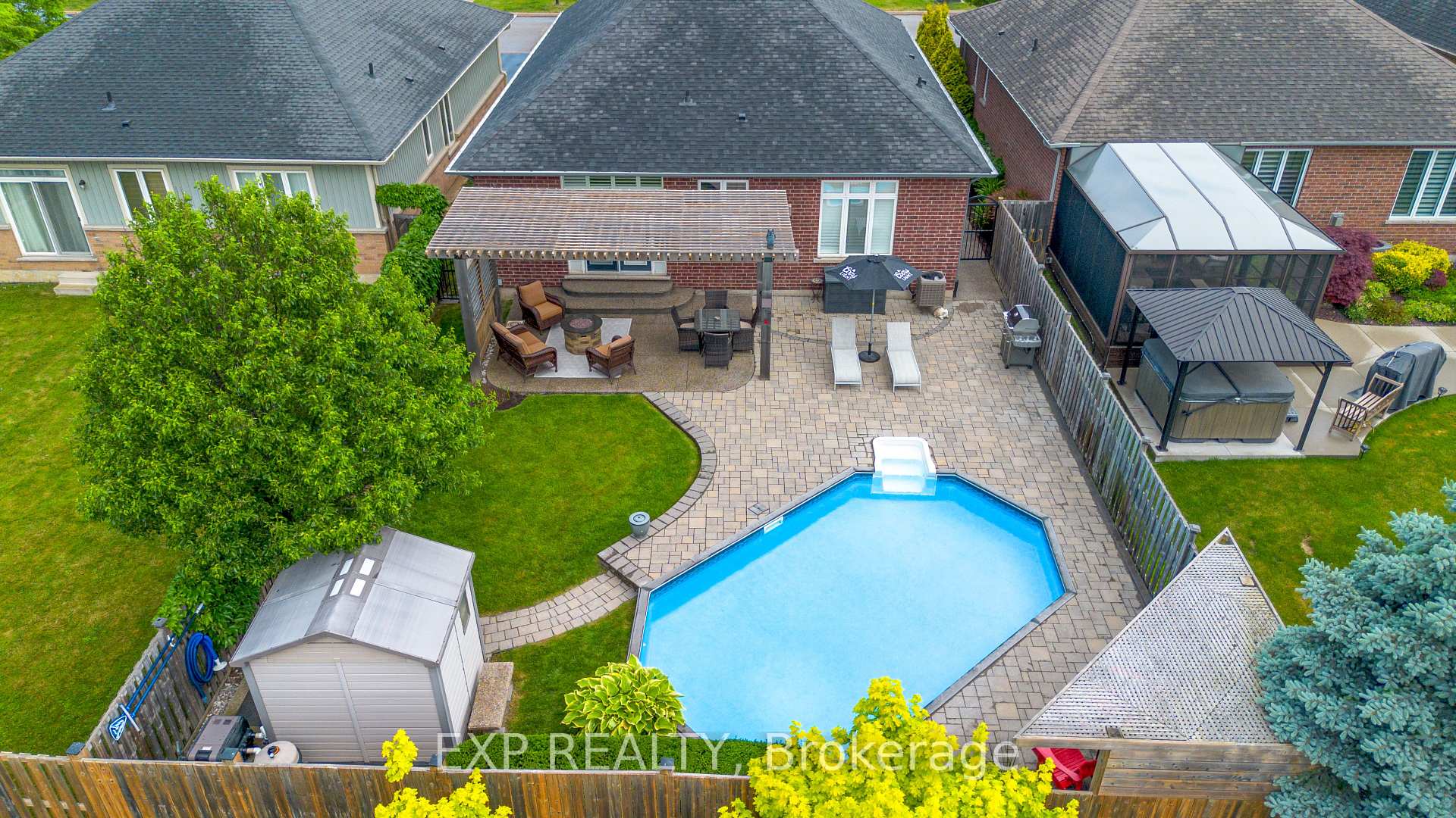 Photo 40 of 19 Sidare Court, Grimsby, Grimsby Beach — HOMEH