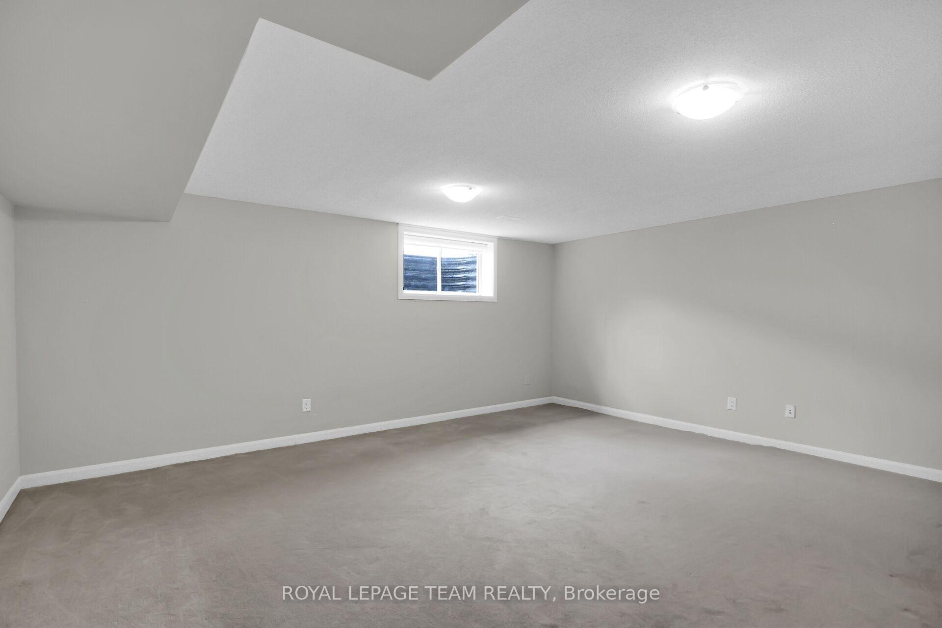 Photo 9 of 41 Finglas Court, Ottawa, Barrhaven - Half Moon Bay — HOMEH