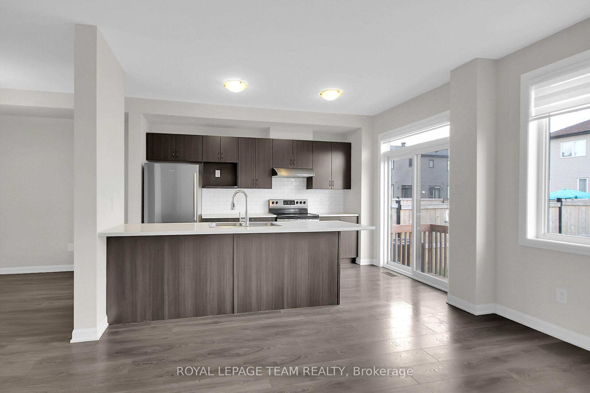 Photo 18 of 41 Finglas Court, Ottawa, Barrhaven - Half Moon Bay — HOMEH