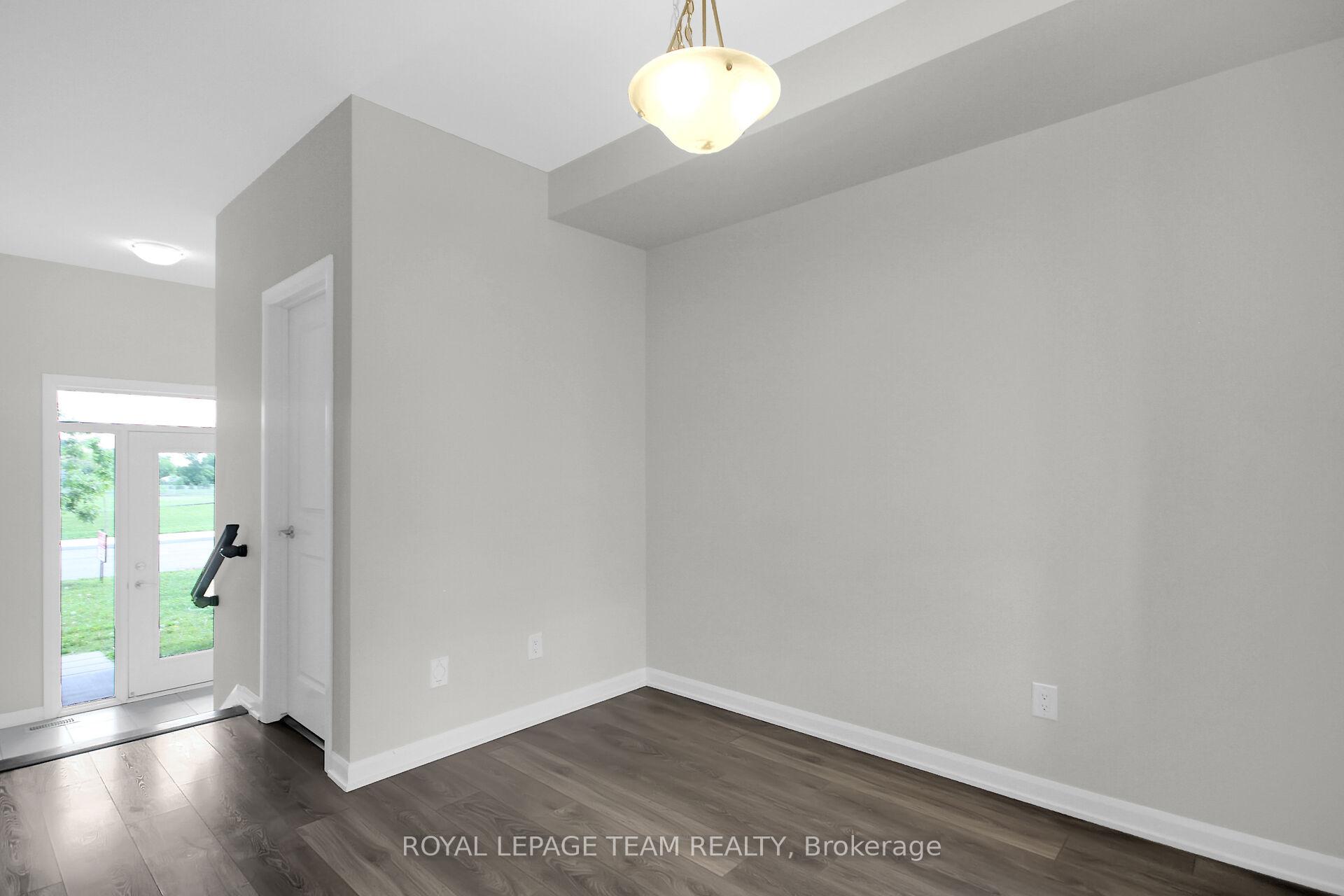 Photo 24 of 41 Finglas Court, Ottawa, Barrhaven - Half Moon Bay — HOMEH