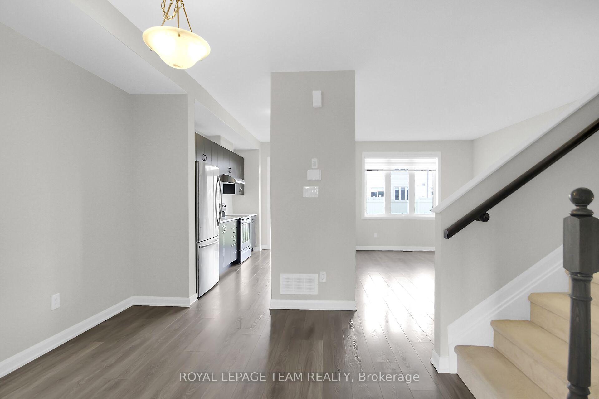 Photo 25 of 41 Finglas Court, Ottawa, Barrhaven - Half Moon Bay — HOMEH