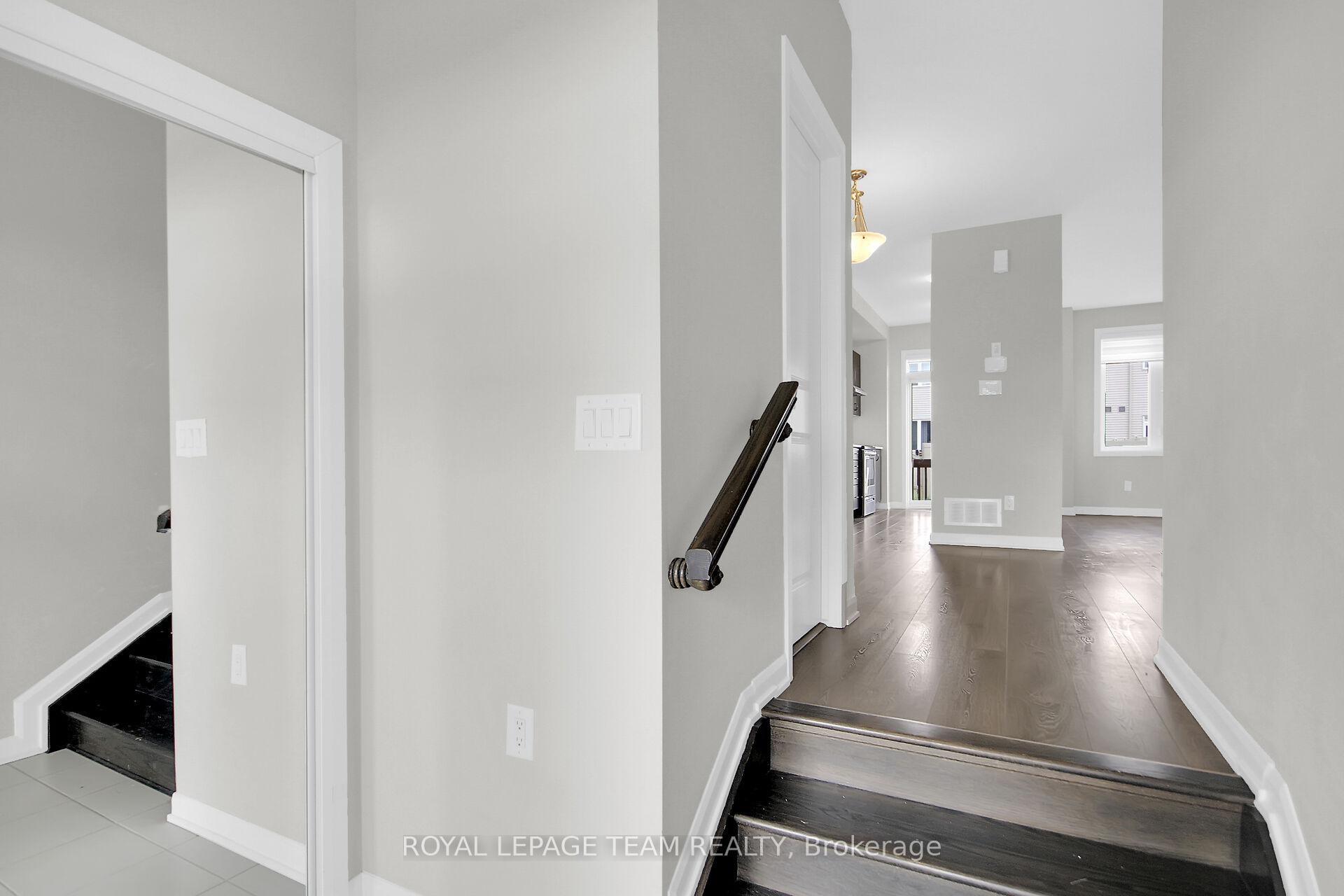 Photo 26 of 41 Finglas Court, Ottawa, Barrhaven - Half Moon Bay — HOMEH