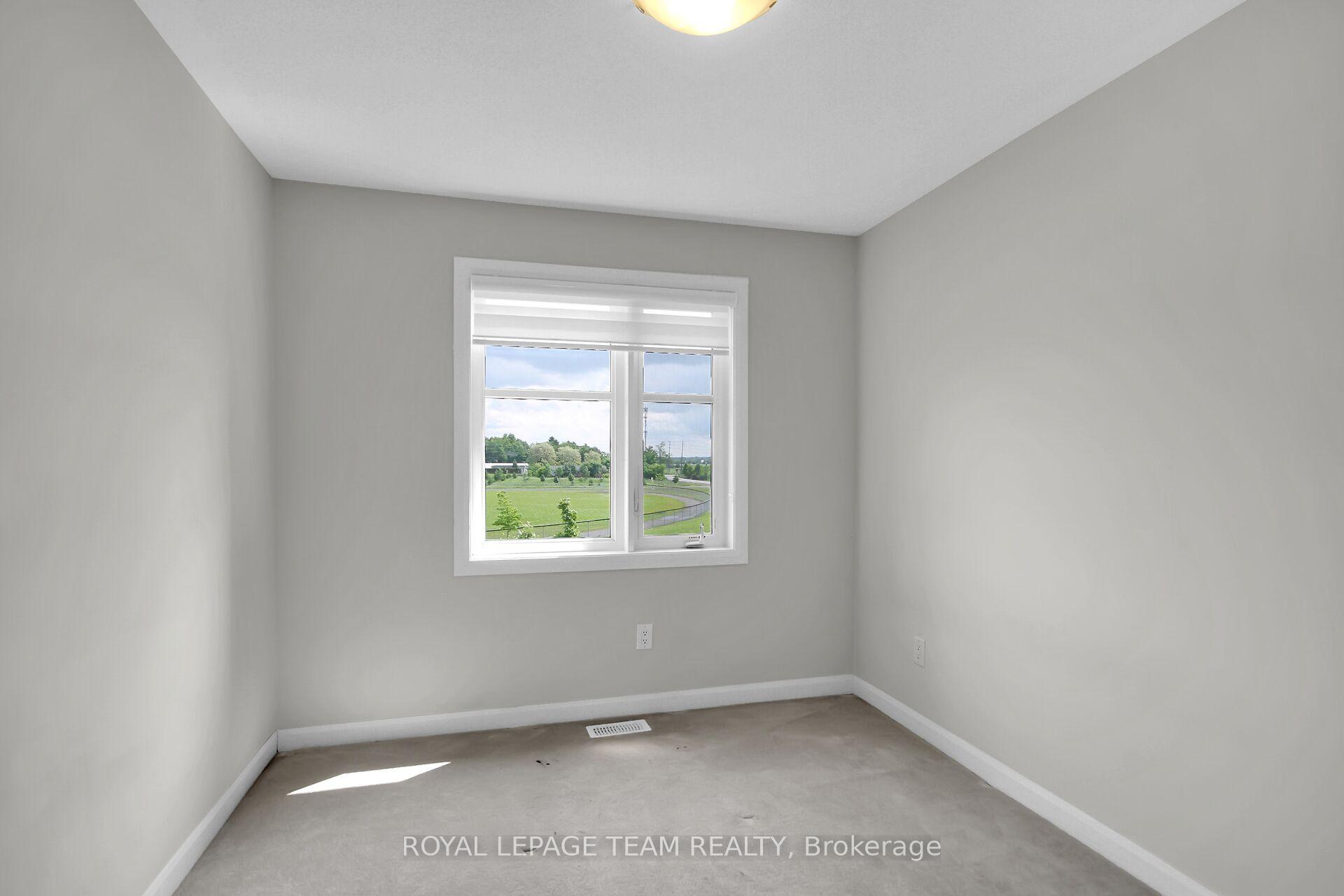 Photo 29 of 41 Finglas Court, Ottawa, Barrhaven - Half Moon Bay — HOMEH
