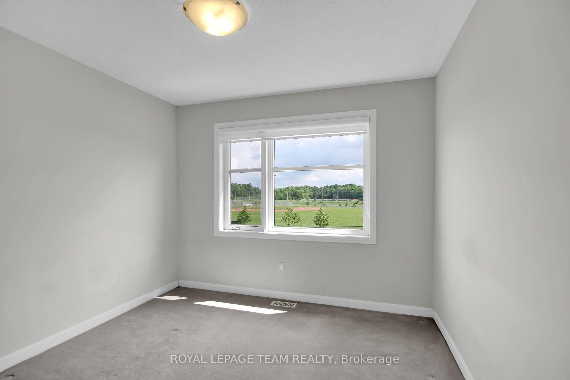 Photo 31 of 41 Finglas Court, Ottawa, Barrhaven - Half Moon Bay — HOMEH
