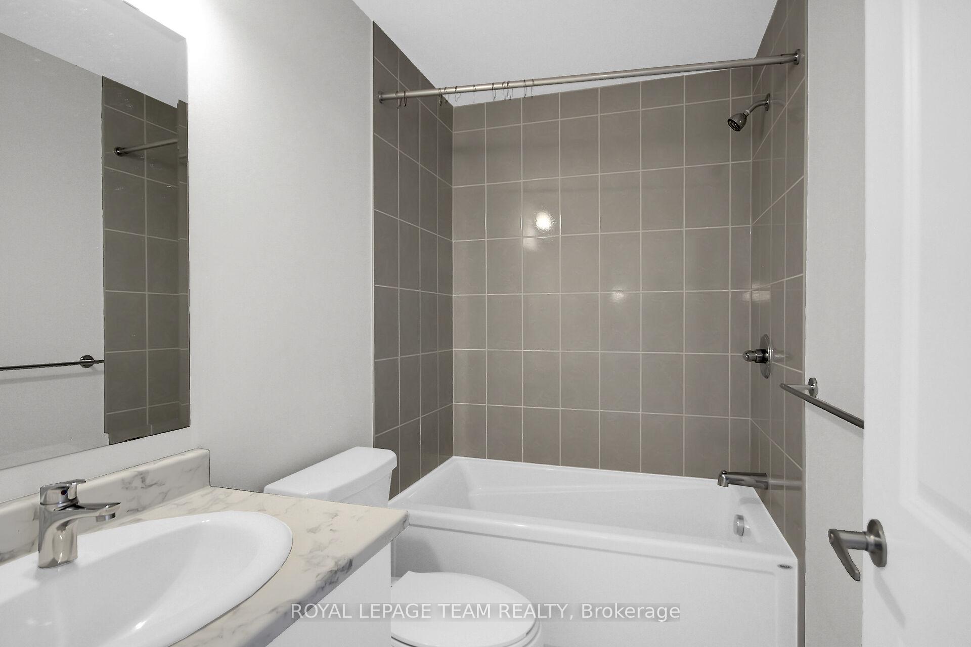 Photo 40 of 41 Finglas Court, Ottawa, Barrhaven - Half Moon Bay — HOMEH
