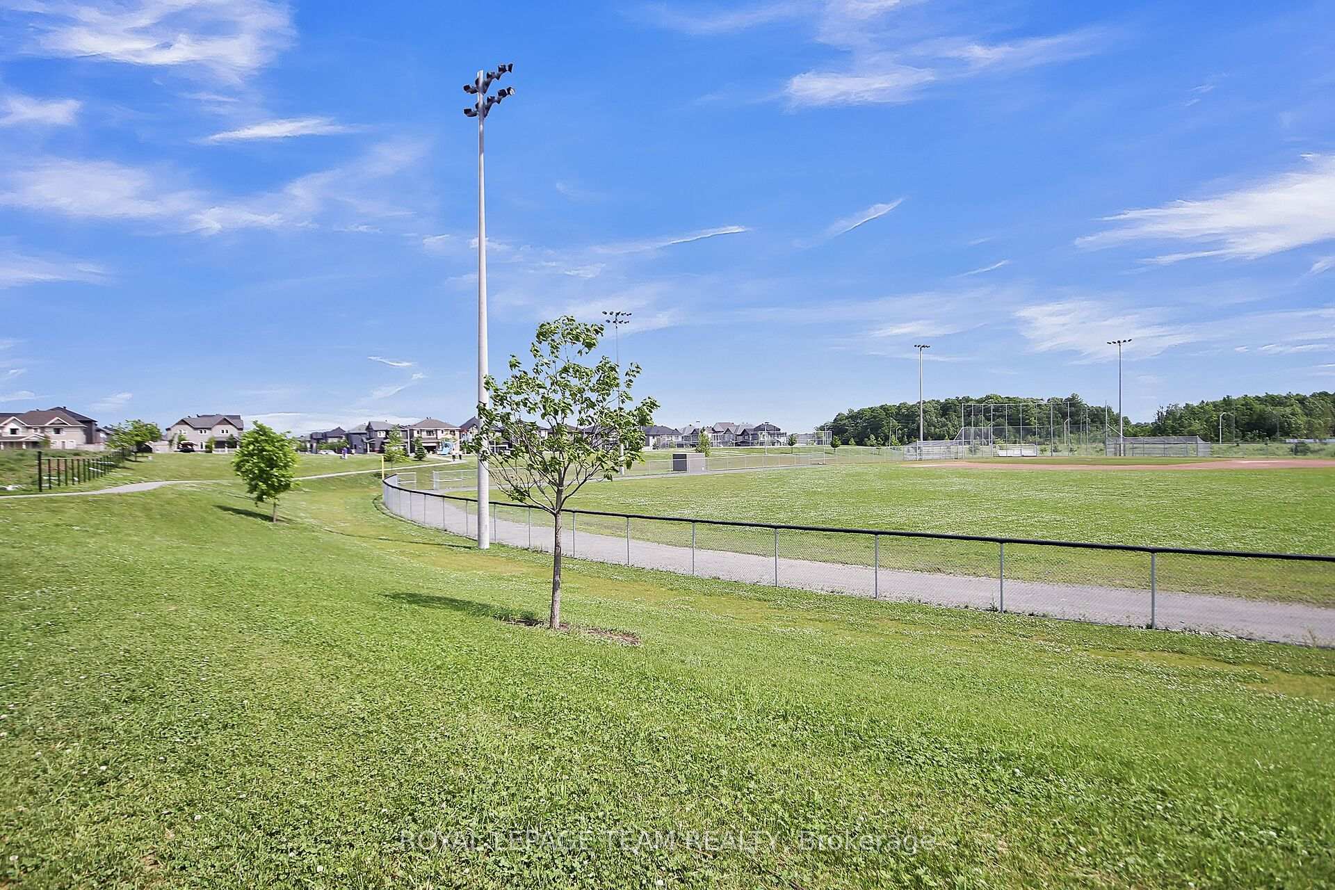 Photo 44 of 41 Finglas Court, Ottawa, Barrhaven - Half Moon Bay — HOMEH