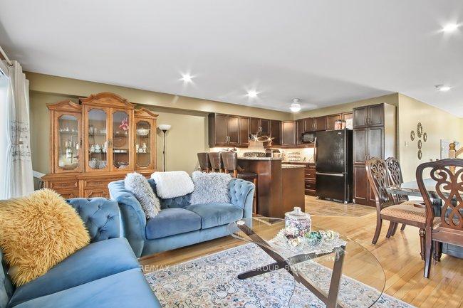 Photo 6 of 209 Hidden Meadow Avenue, Ottawa, Blossom Park/Kemp Park/Findlay Creek — HOMEH