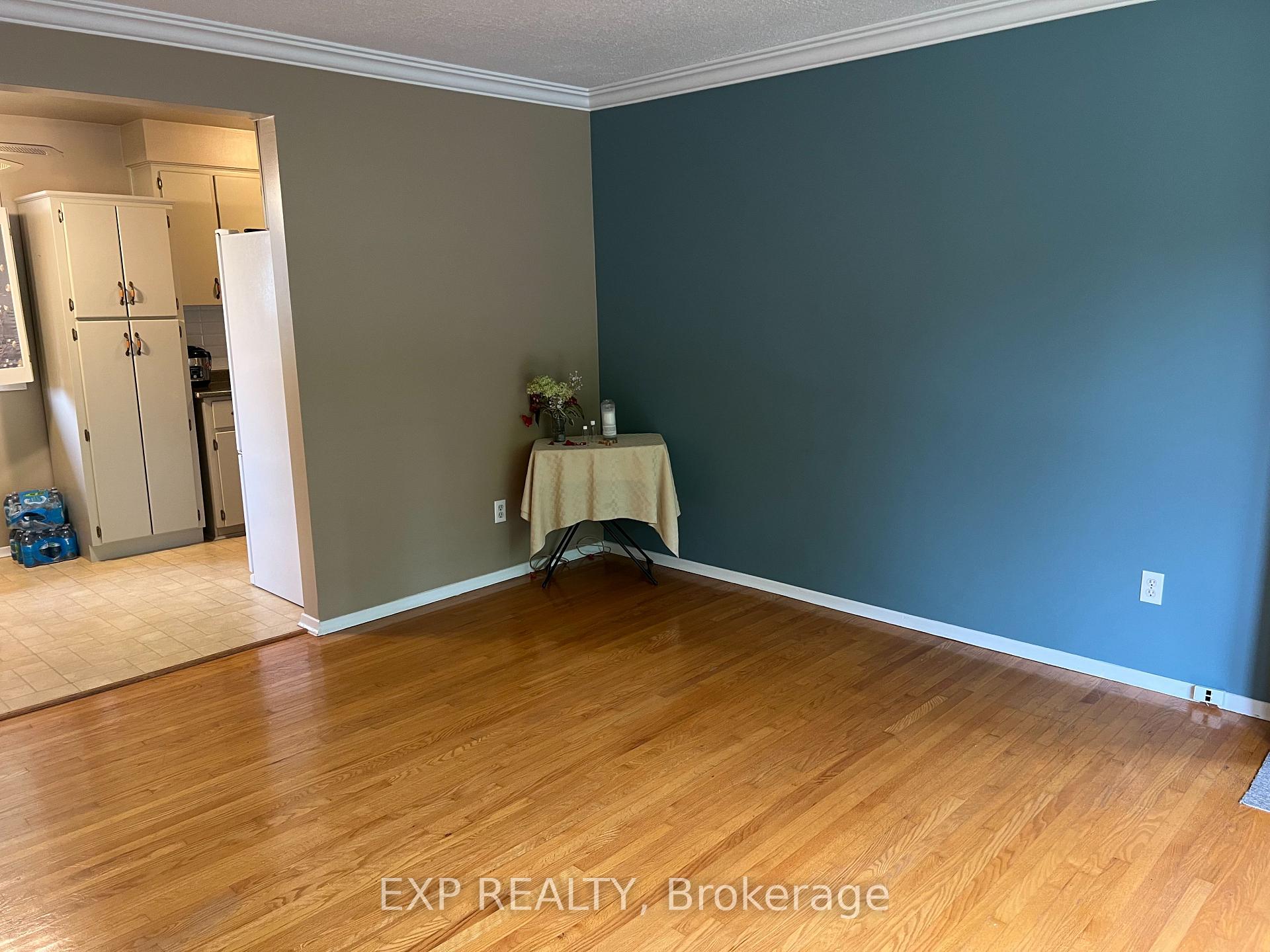 Photo 15 of 7 Golfview Road, Guelph, Victoria North — HOMEH