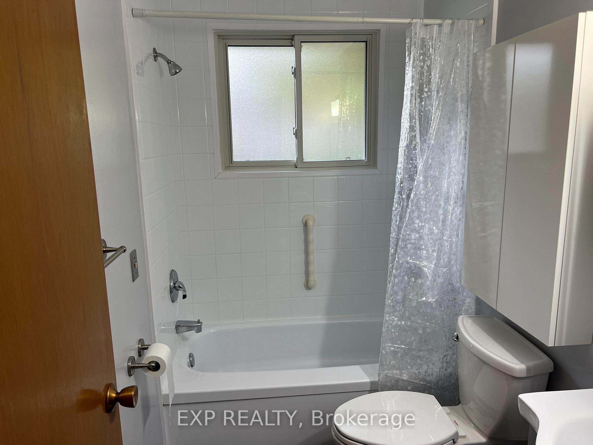 Photo 18 of 7 Golfview Road, Guelph, Victoria North — HOMEH