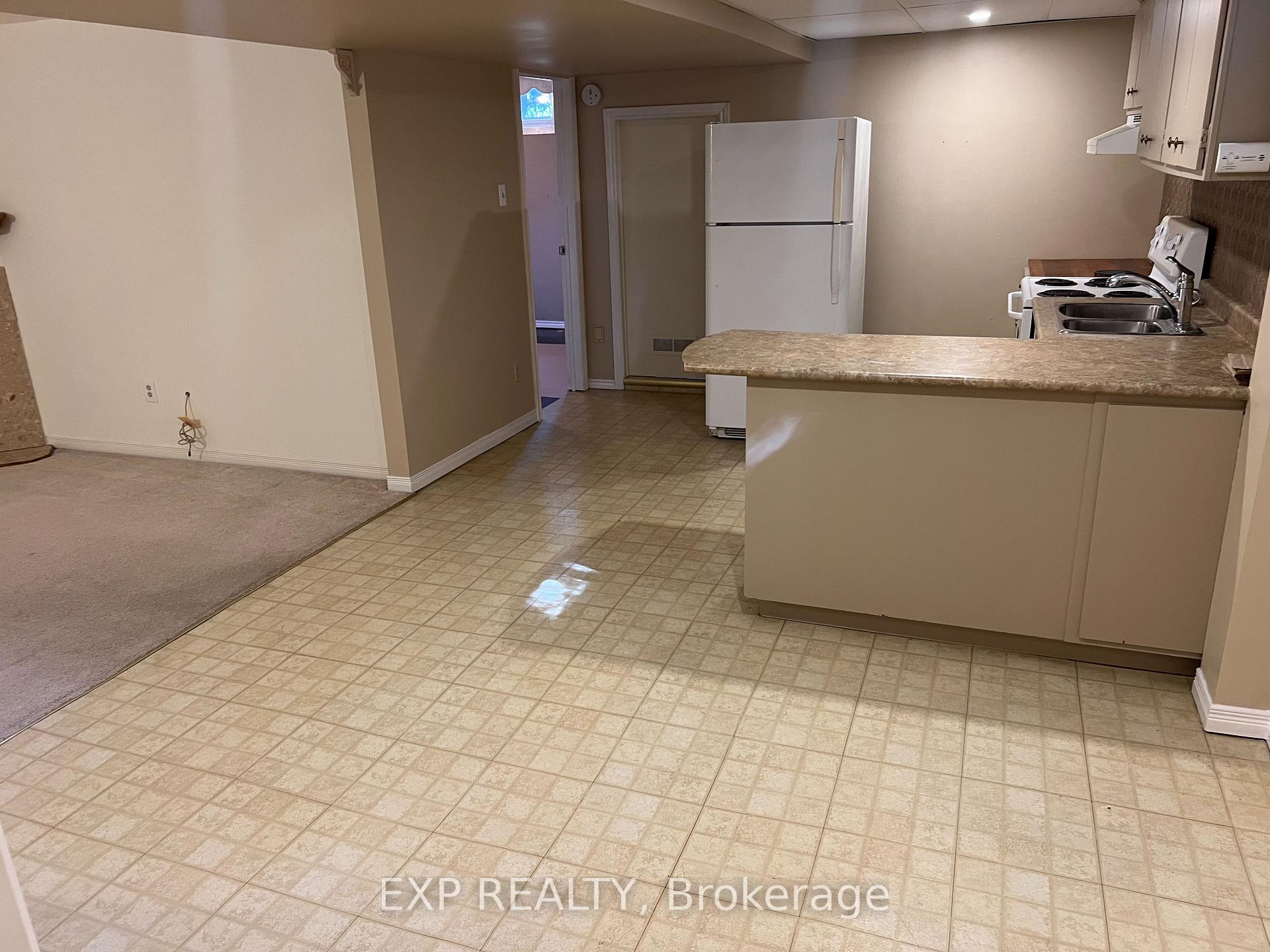 Photo 32 of 7 Golfview Road, Guelph, Victoria North — HOMEH