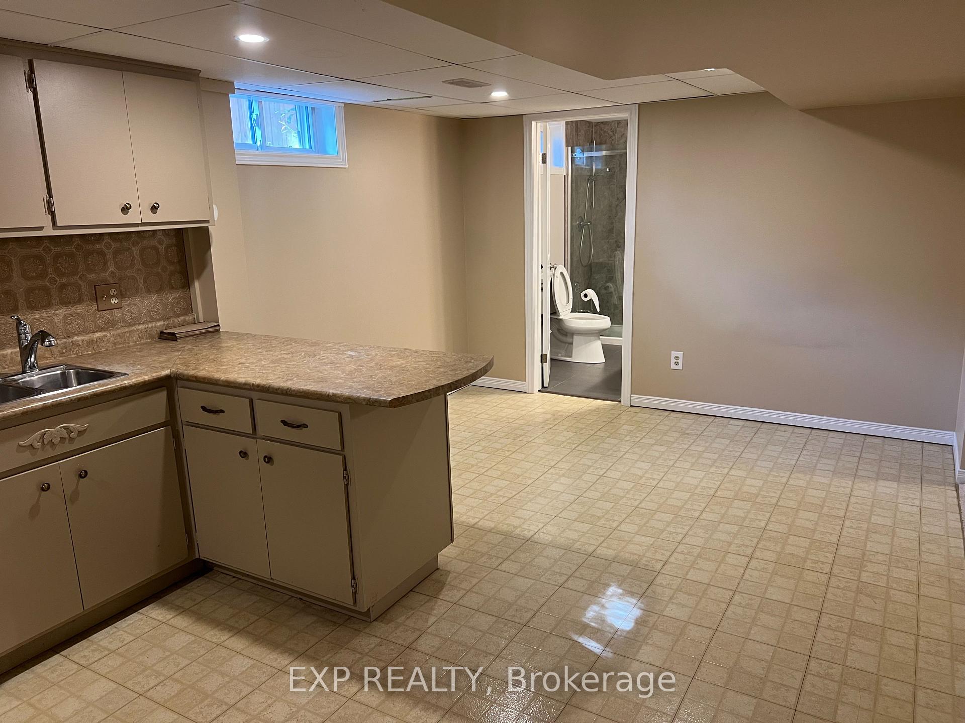 Photo 35 of 7 Golfview Road, Guelph, Victoria North — HOMEH