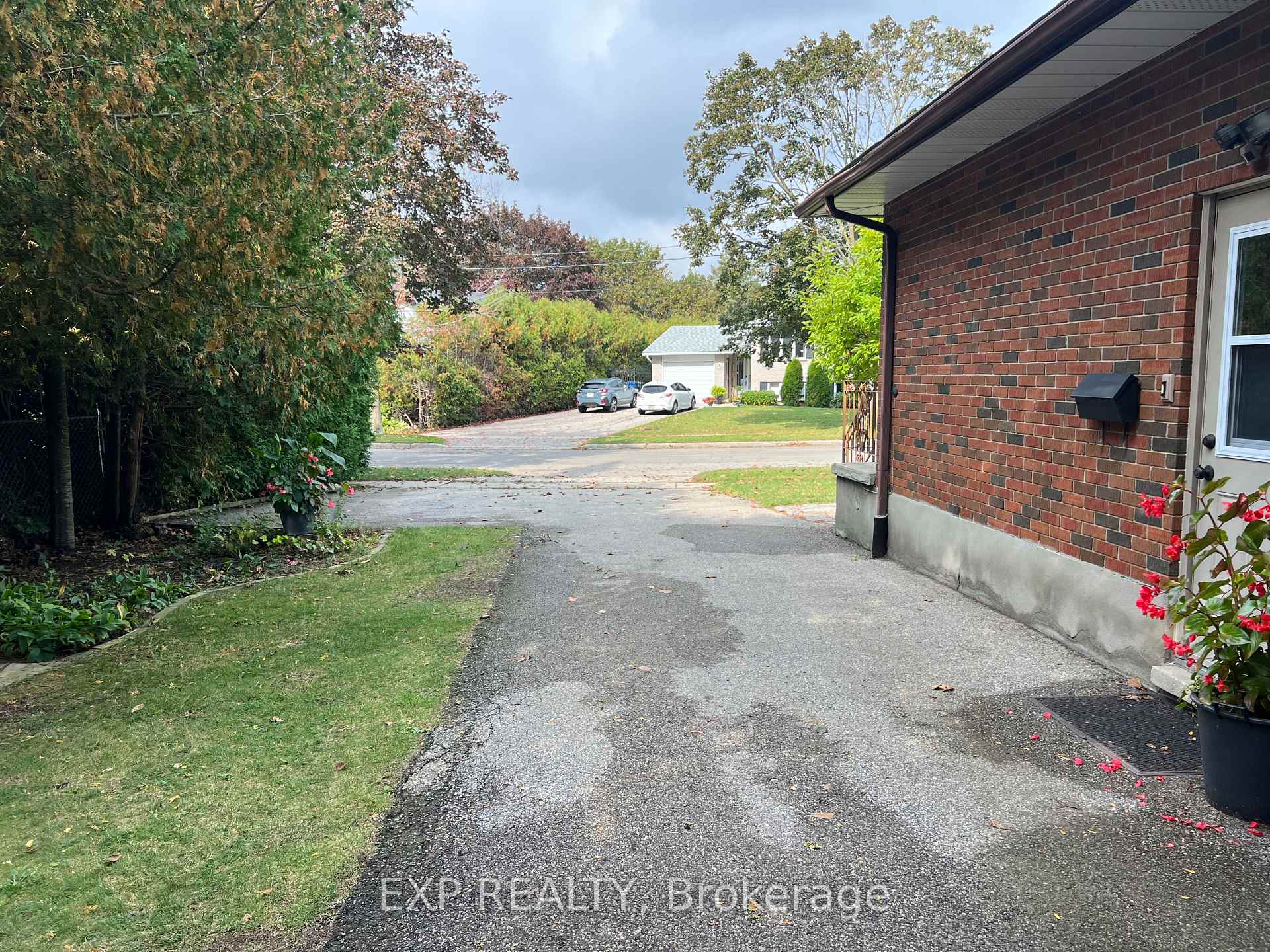 Photo 43 of 7 Golfview Road, Guelph, Victoria North — HOMEH