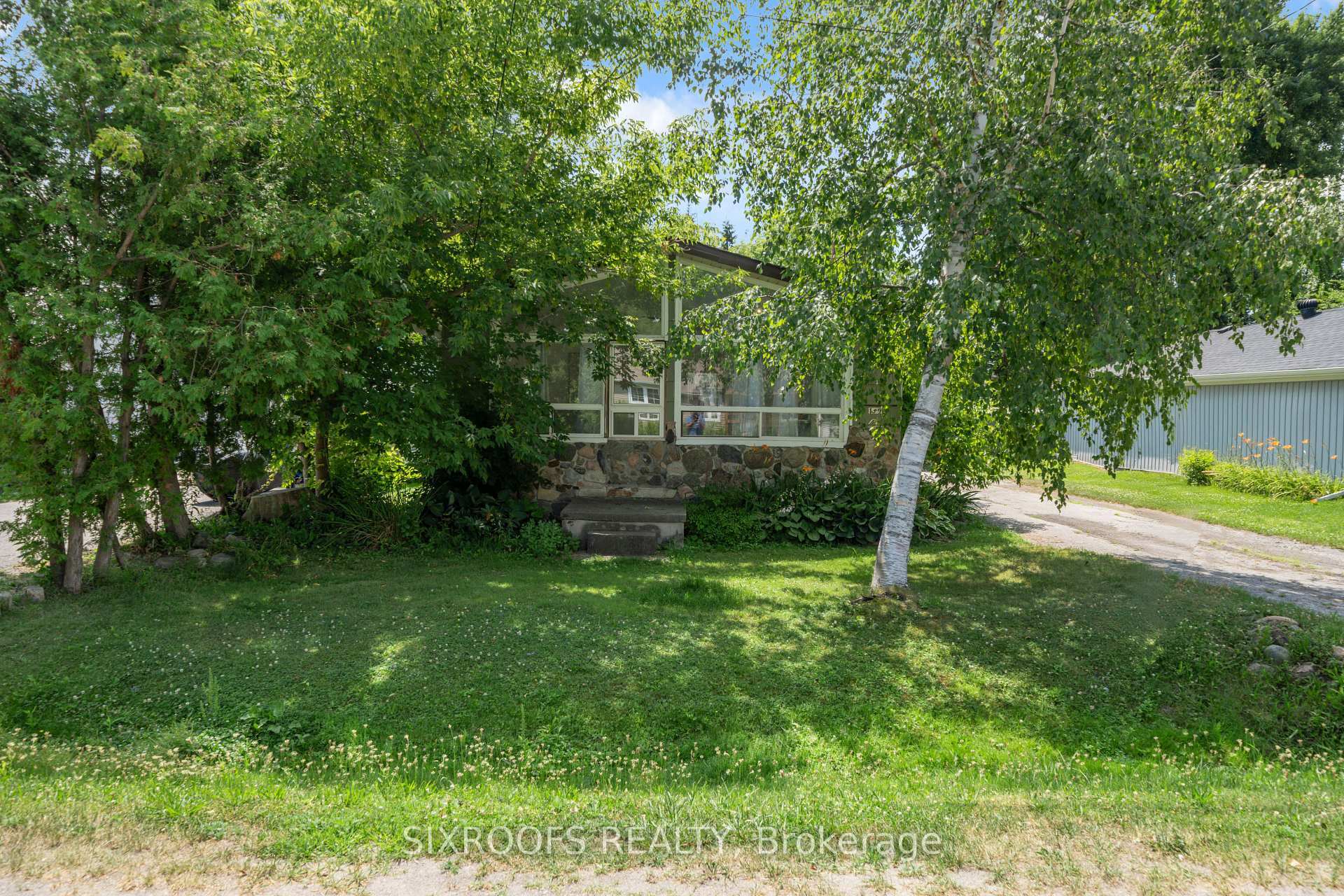 Photo 1 of 159 Bayview Avenue, Georgina, Keswick South — HOMEH