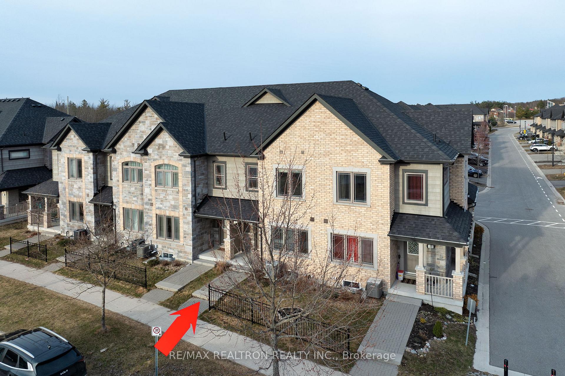 Photo 5 of 59 Batteaux Street, Barrie, Ardagh — HOMEH