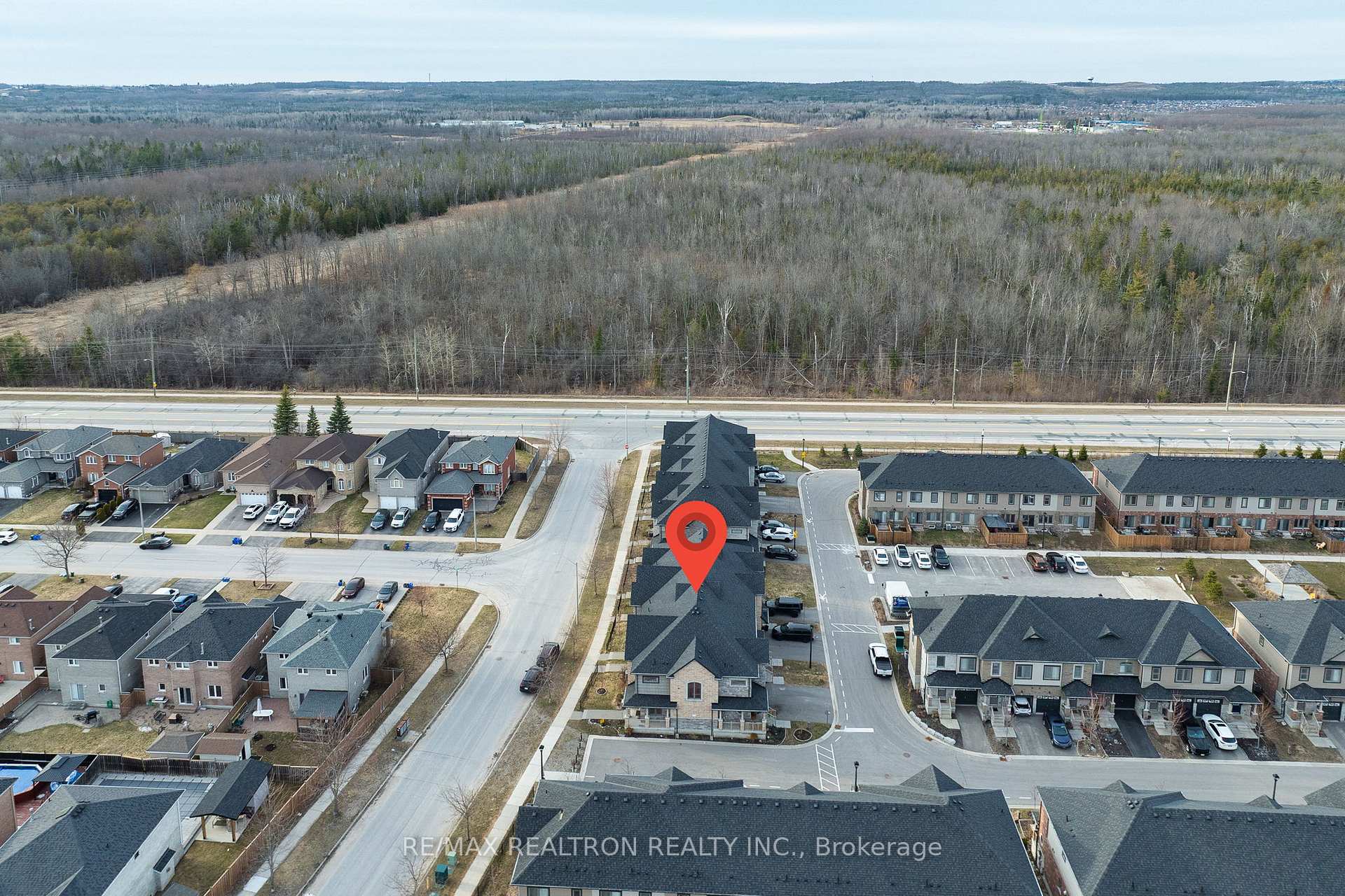 Photo 7 of 59 Batteaux Street, Barrie, Ardagh — HOMEH