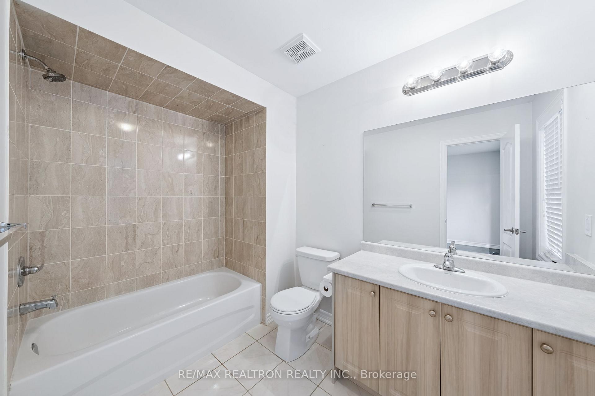 Photo 30 of 59 Batteaux Street, Barrie, Ardagh — HOMEH