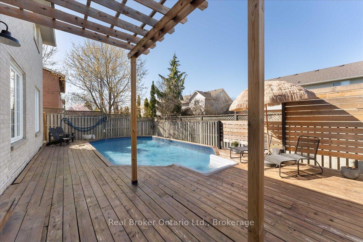 Photo 37 of 8 Jeanette Avenue, Grimsby, Grimsby Beach — HOMEH