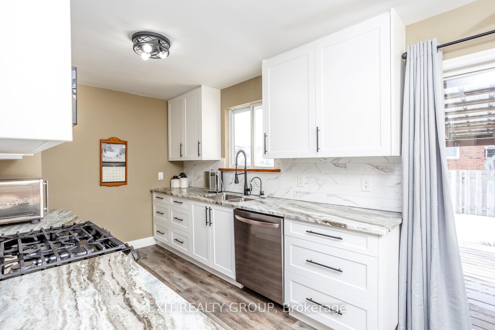 Photo 9 of 476 Sidney Street, Belleville, Belleville Ward — HOMEH