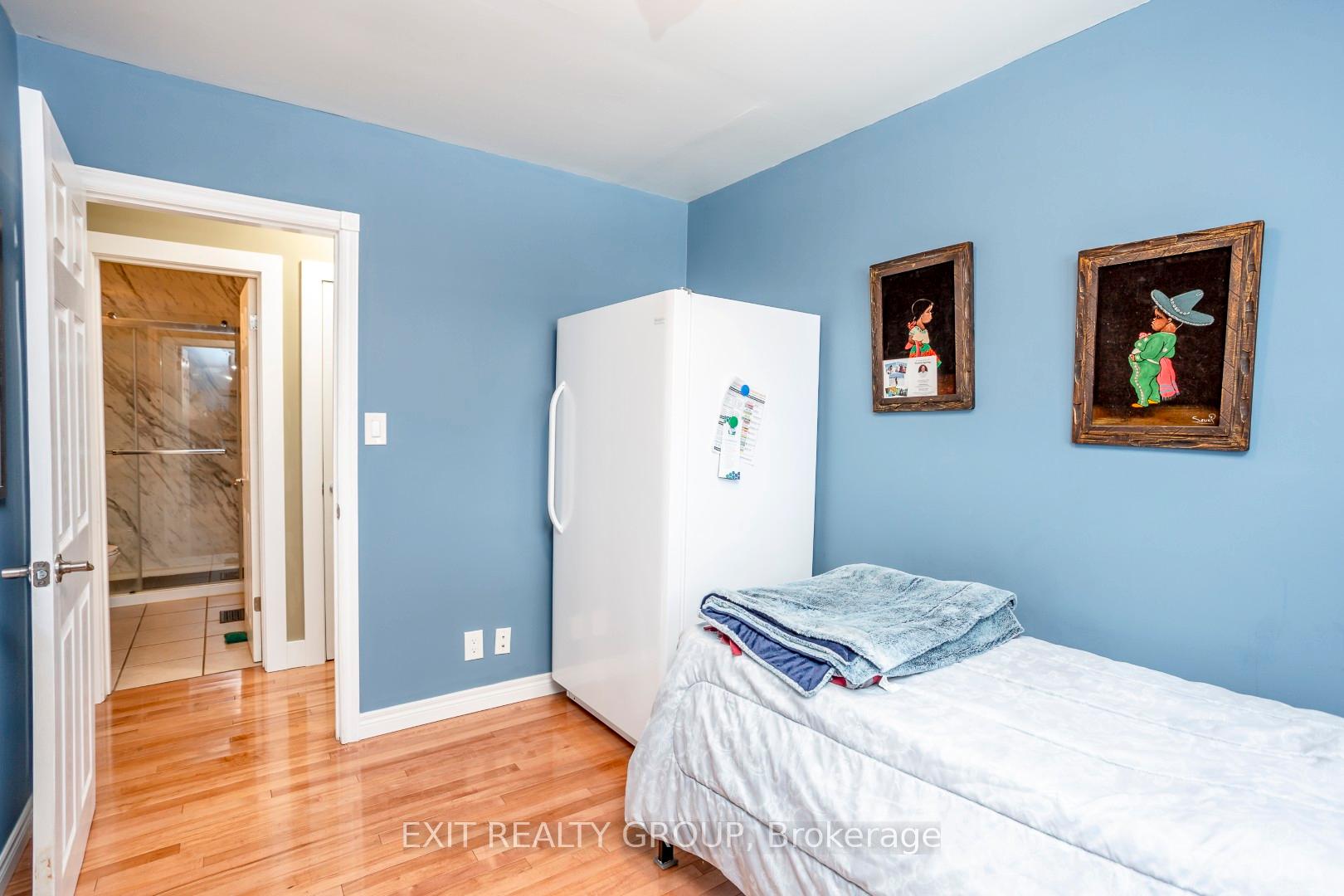 Photo 13 of 476 Sidney Street, Belleville, Belleville Ward — HOMEH
