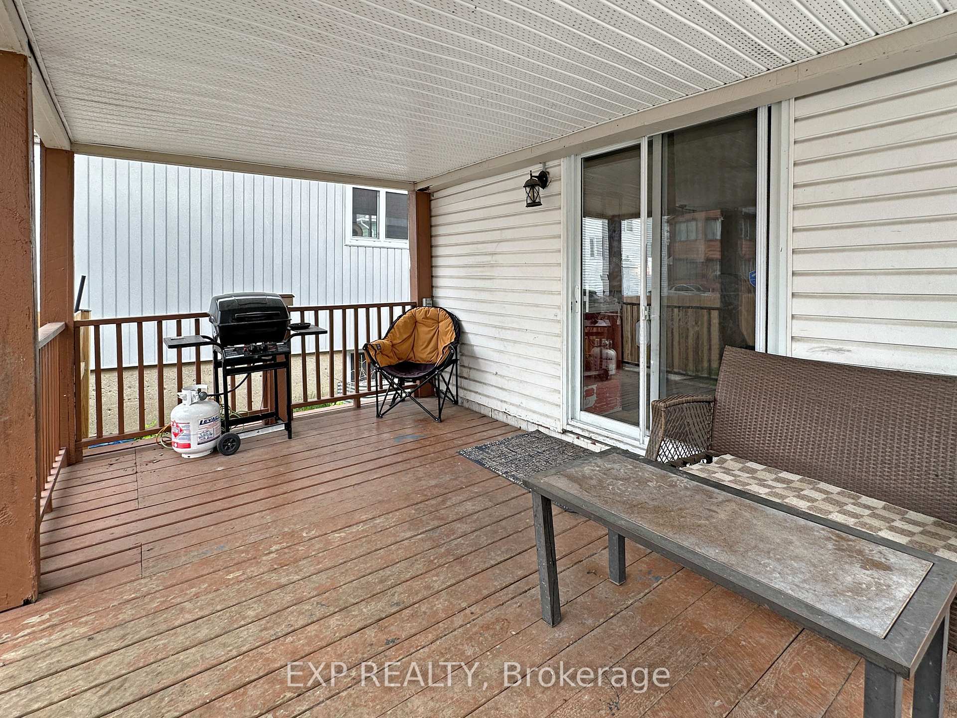 Photo 15 of 107 Third Street W, Cornwall — HOMEH
