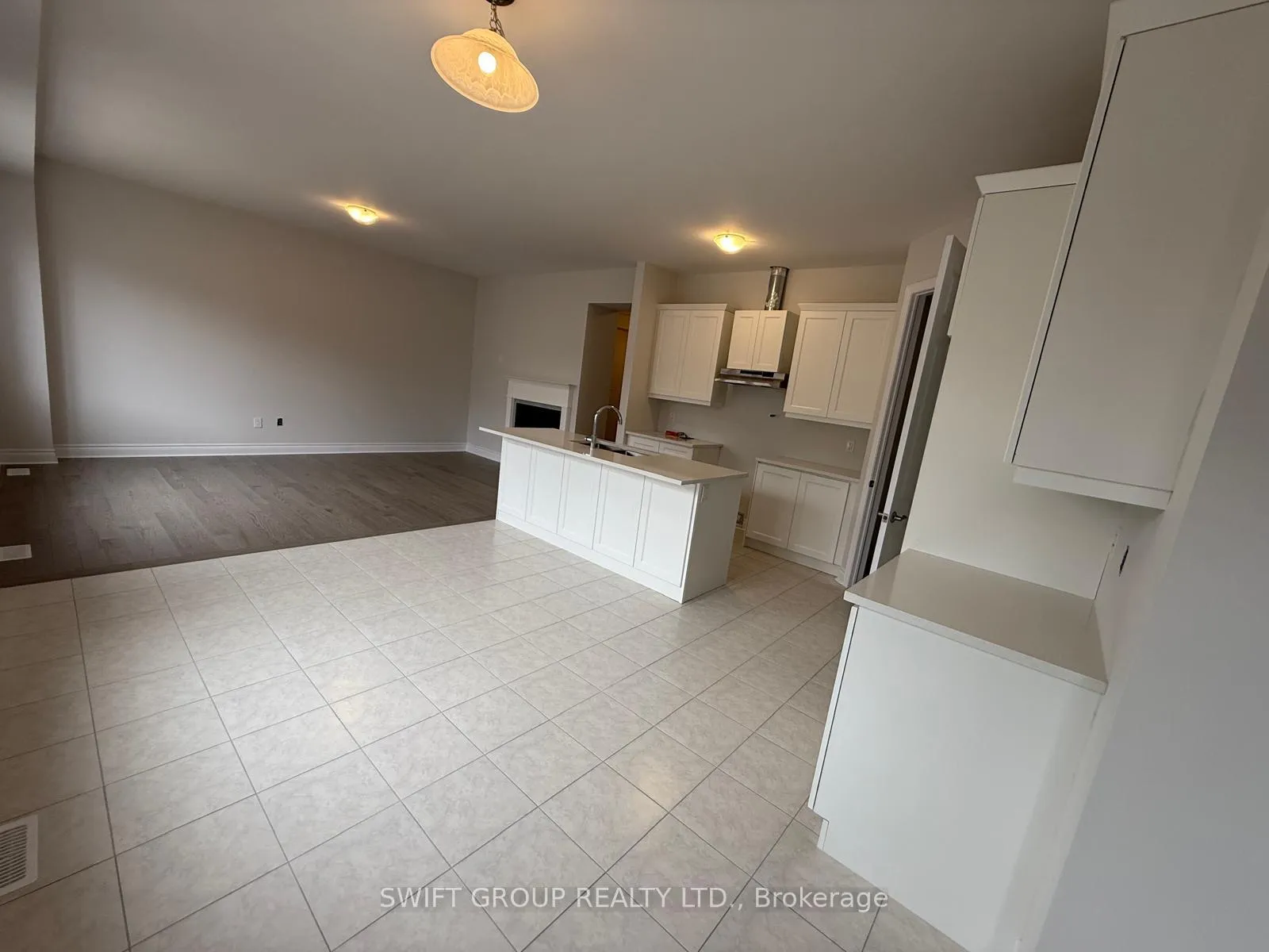 Photo 10 of 29 Keyworth Crescent, Brampton, Sandringham-Wellington North — HOMEH