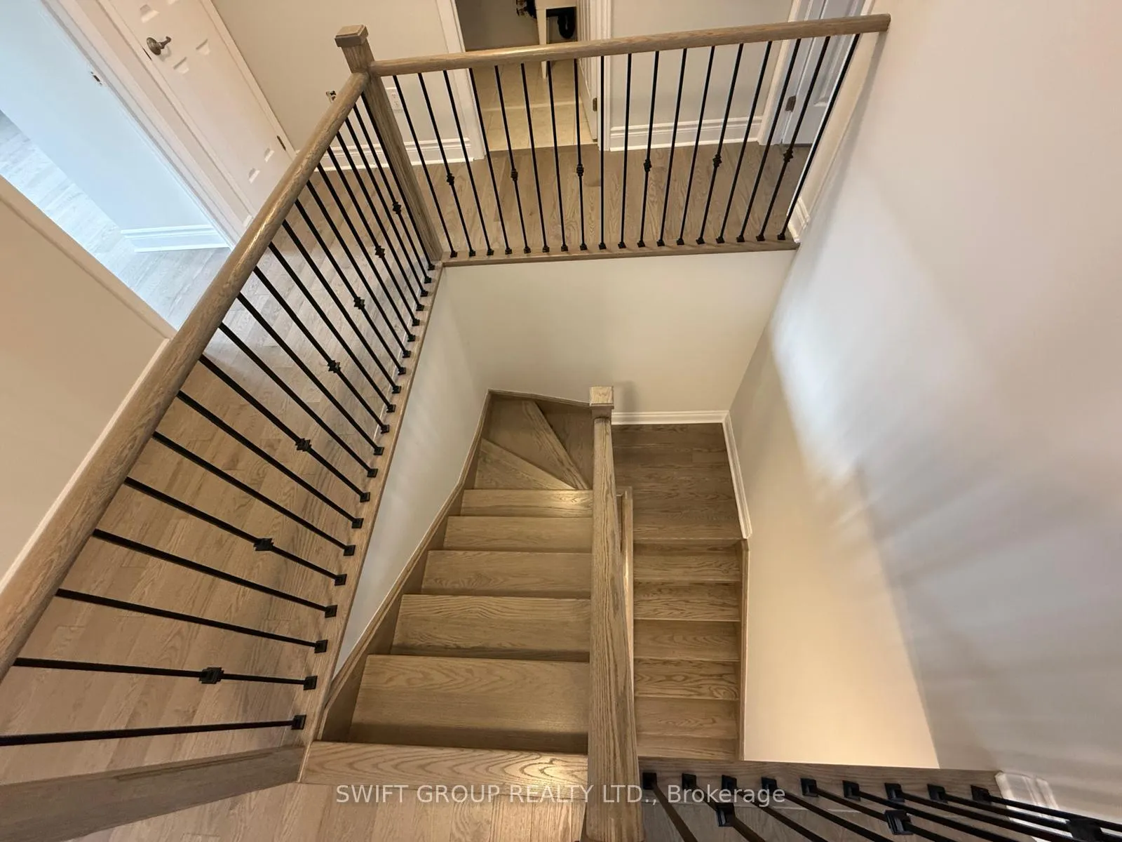 Photo 17 of 29 Keyworth Crescent, Brampton, Sandringham-Wellington North — HOMEH