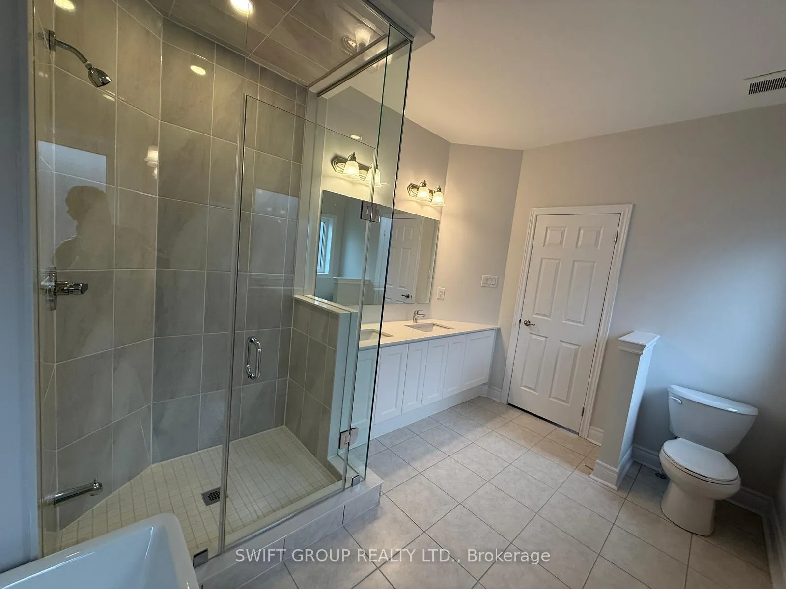 Photo 30 of 29 Keyworth Crescent, Brampton, Sandringham-Wellington North — HOMEH