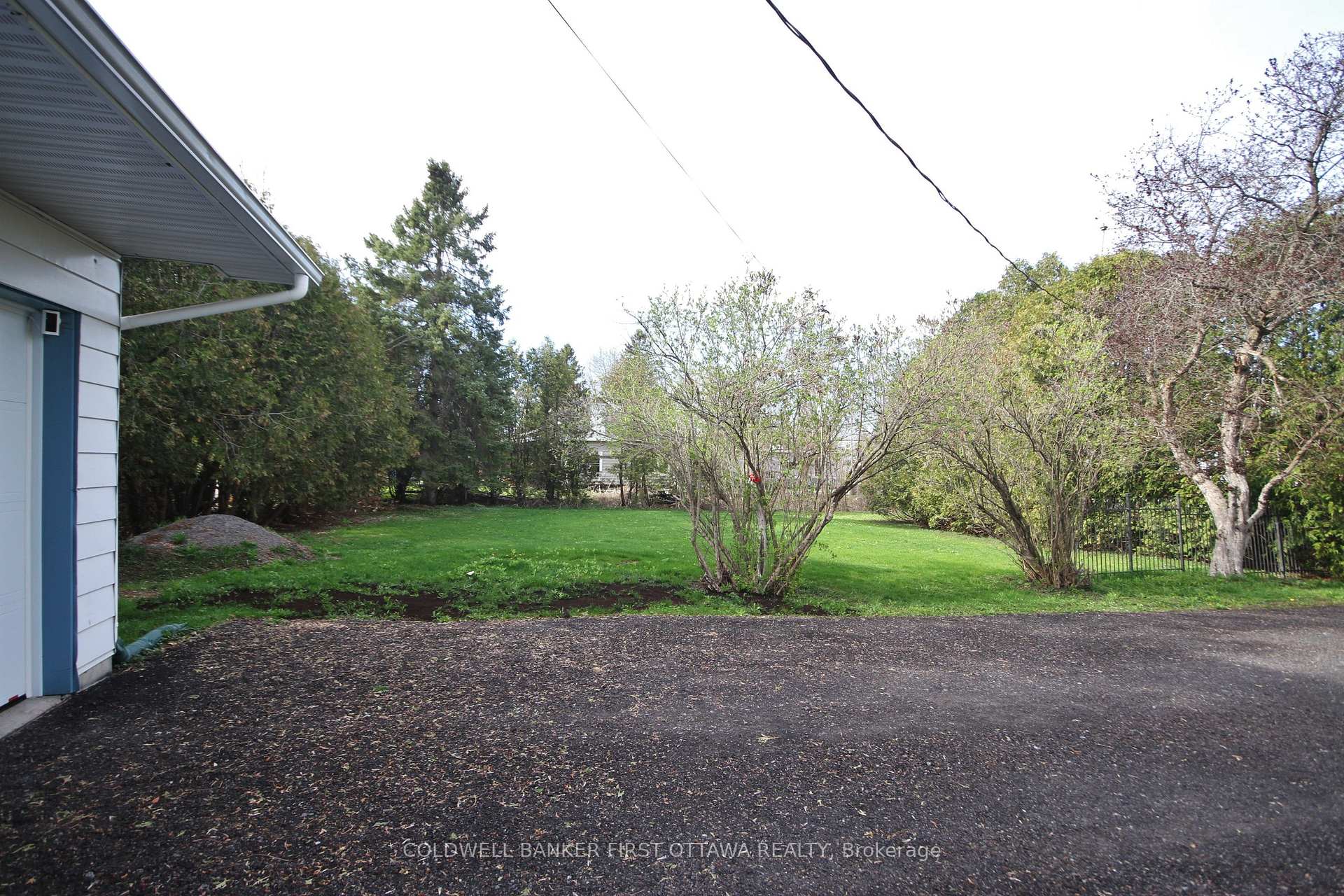 Photo 4 of 4132 Broadway Street, Ottawa, Vernon — HOMEH