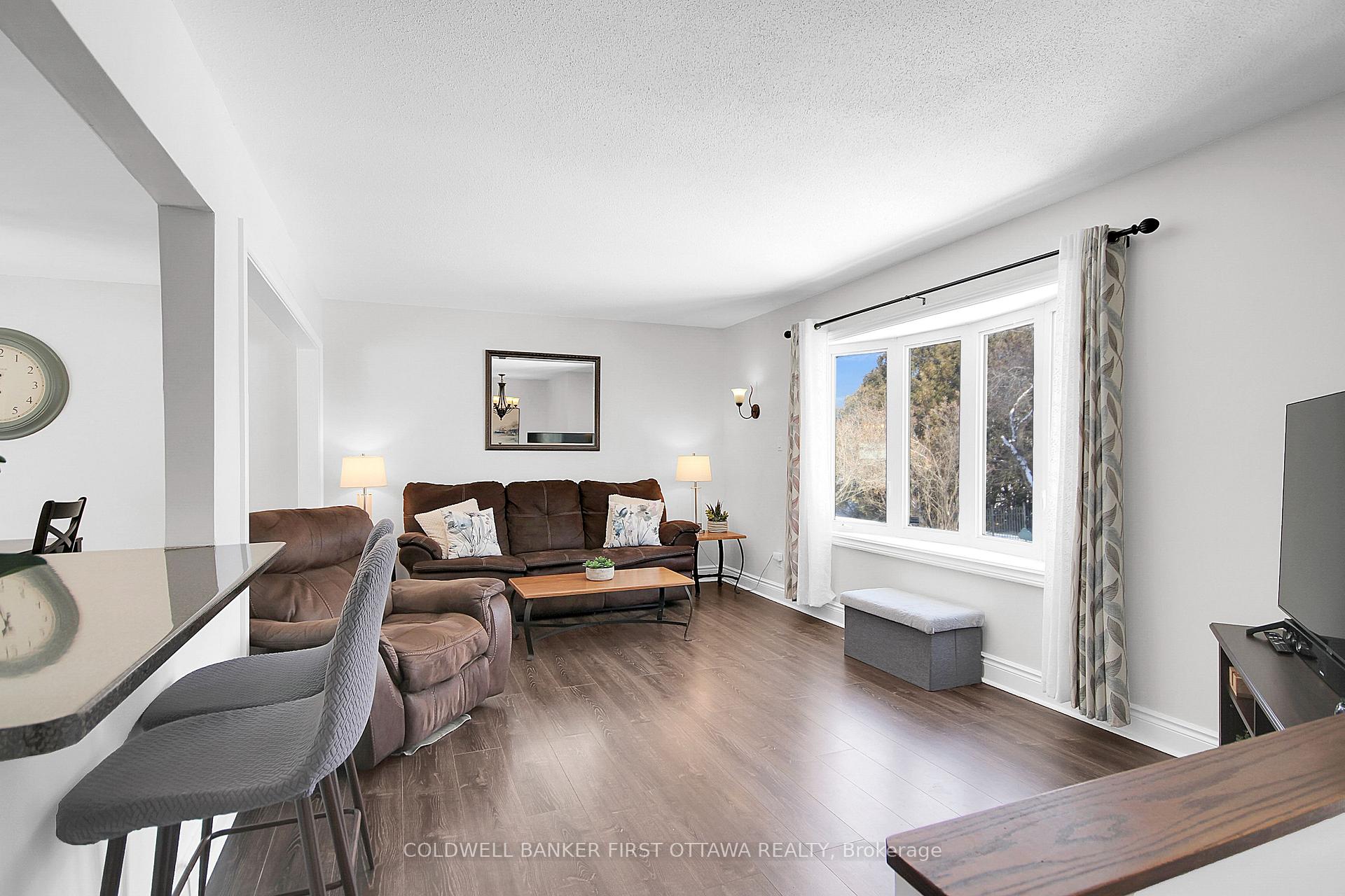 Photo 7 of 4132 Broadway Street, Ottawa, Vernon — HOMEH