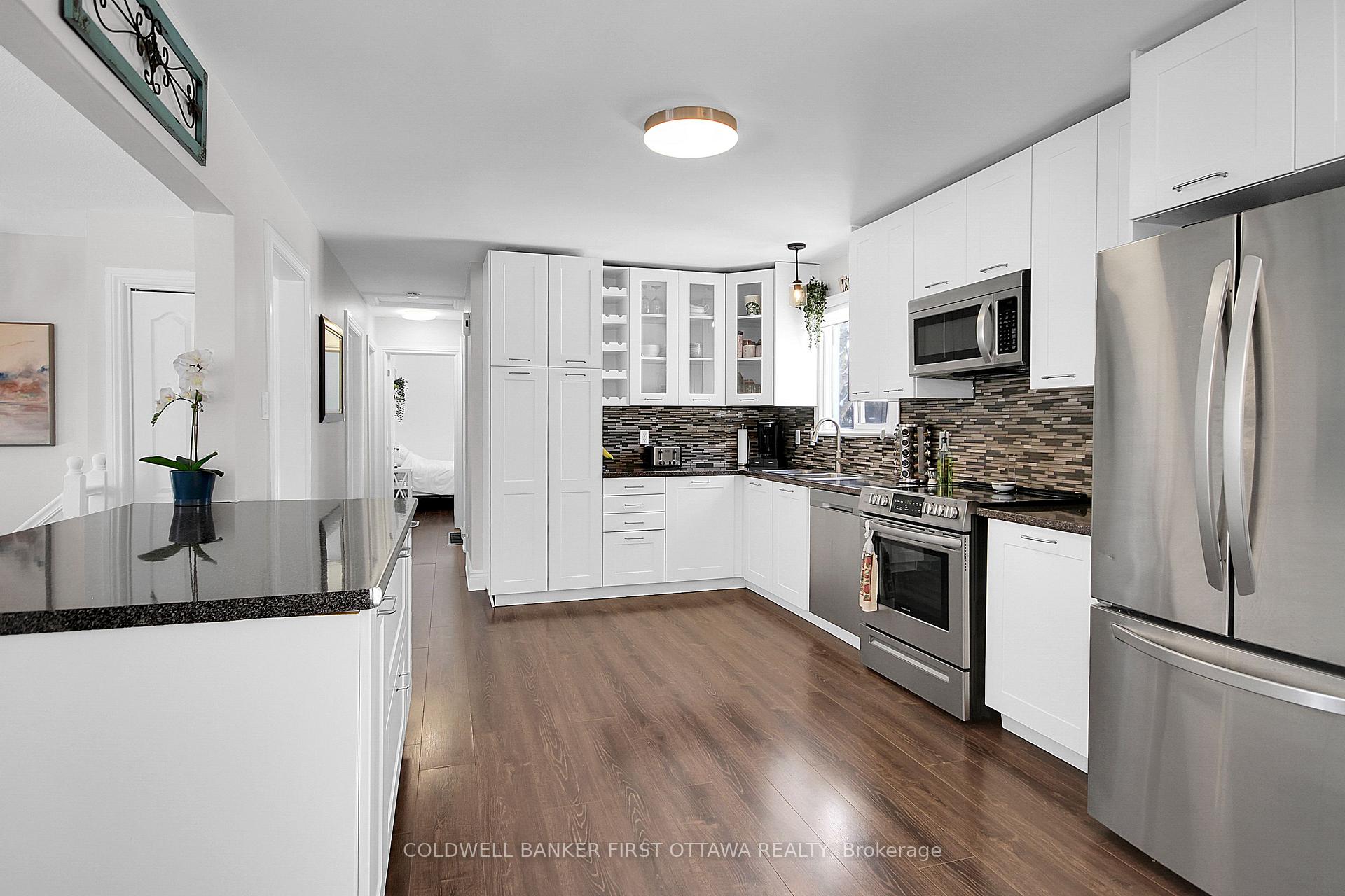 Photo 10 of 4132 Broadway Street, Ottawa, Vernon — HOMEH