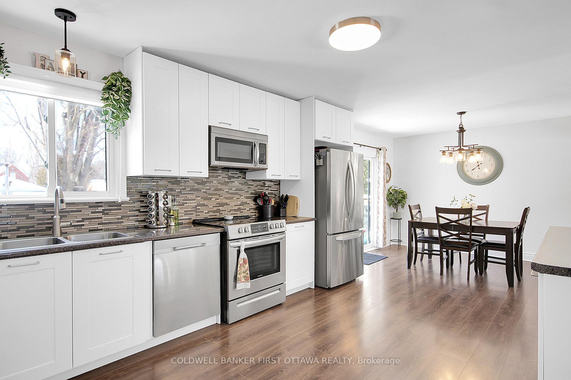 Photo 11 of 4132 Broadway Street, Ottawa, Vernon — HOMEH