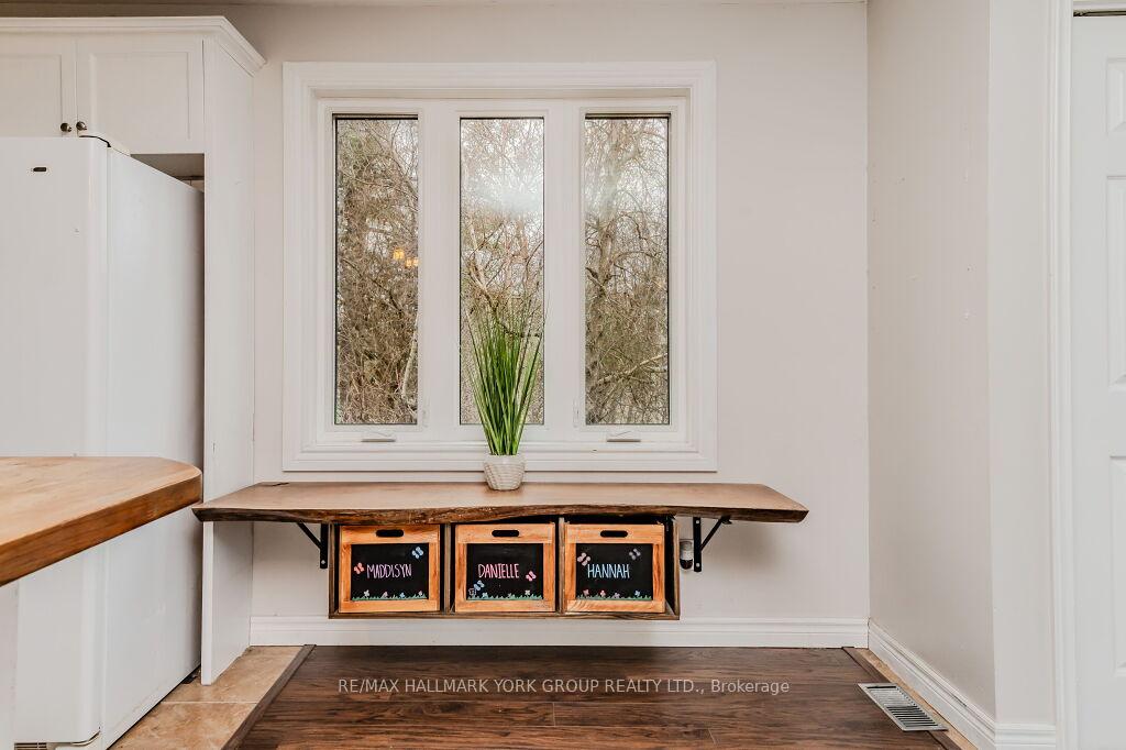 Photo 8 of 541 David Street, Gravenhurst, Muskoka (S) — HOMEH