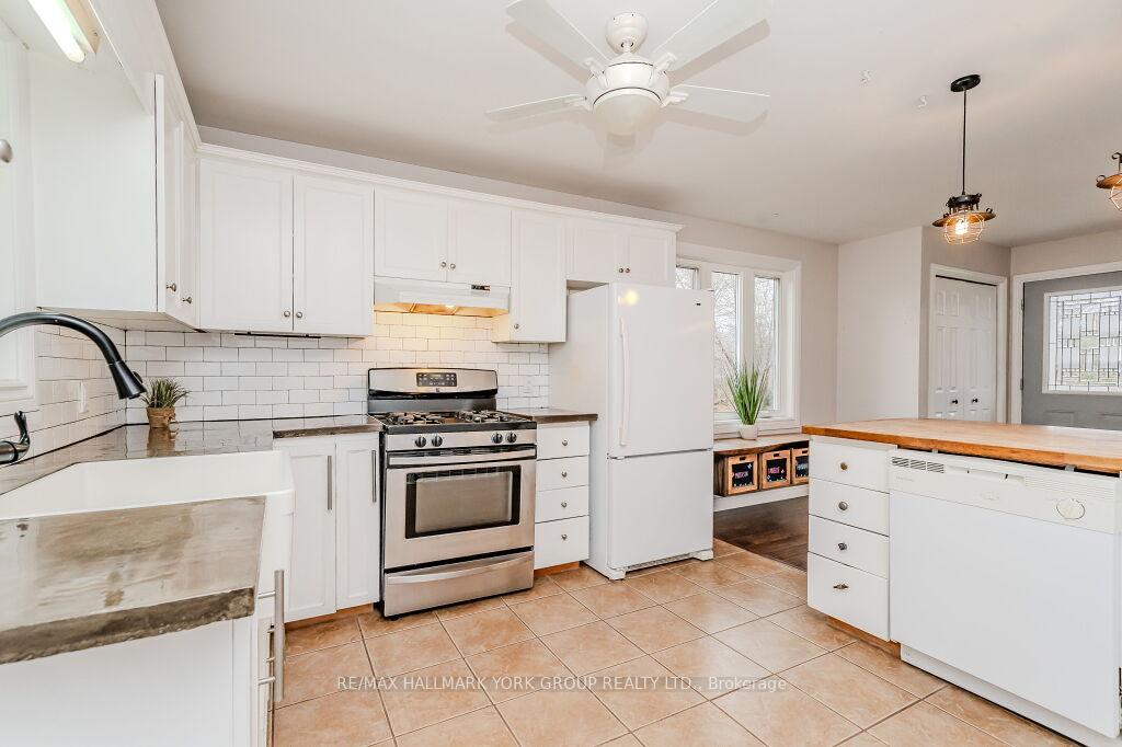 Photo 9 of 541 David Street, Gravenhurst, Muskoka (S) — HOMEH