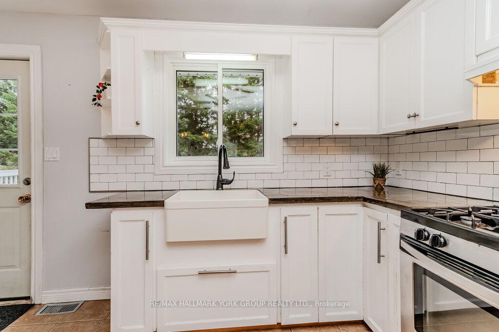 Photo 12 of 541 David Street, Gravenhurst, Muskoka (S) — HOMEH