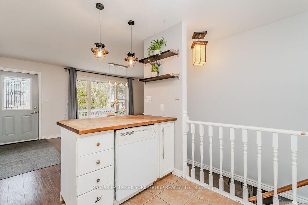 Photo 13 of 541 David Street, Gravenhurst, Muskoka (S) — HOMEH