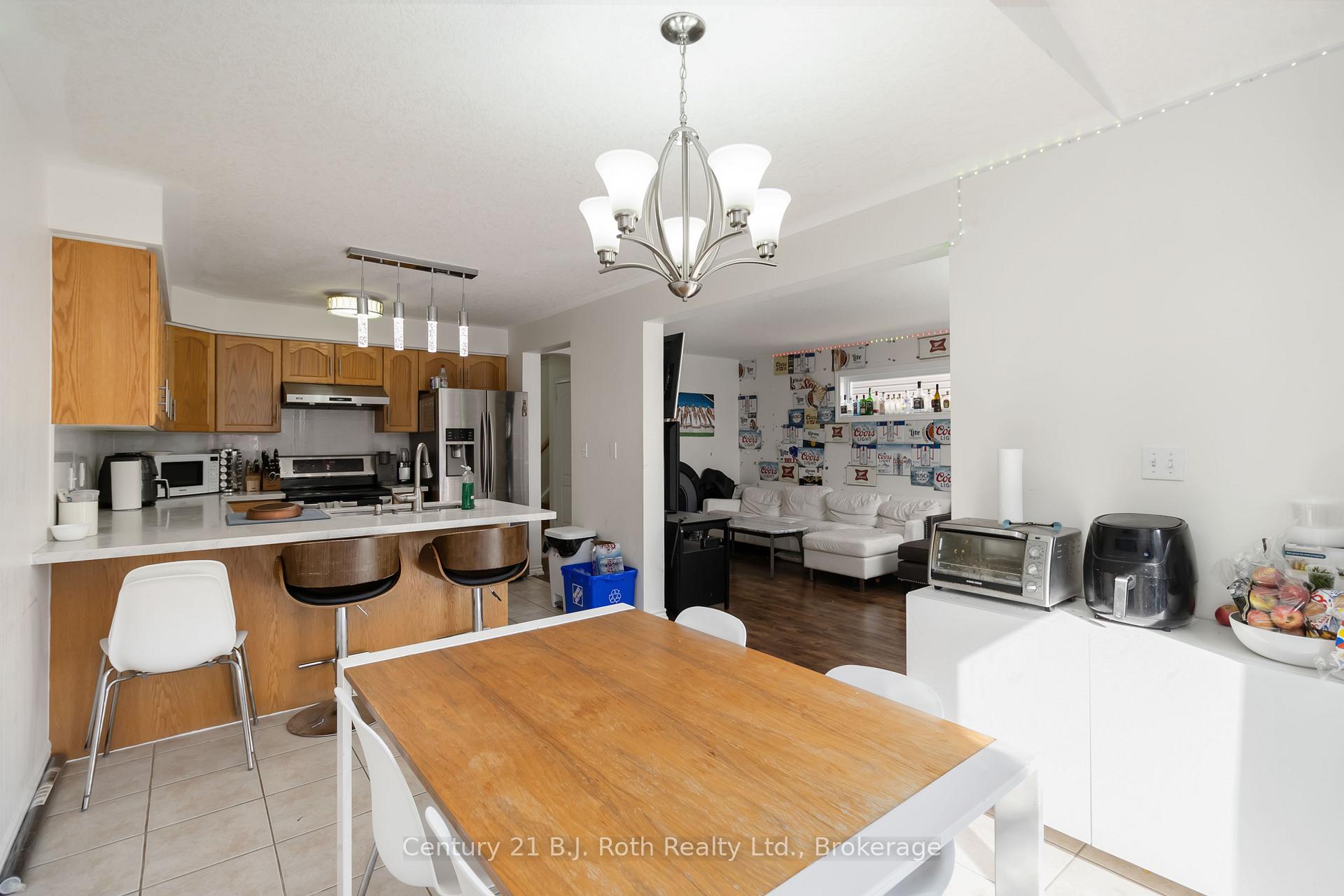 Photo 7 of 18 Darnell Road, Guelph, Kortright West — HOMEH