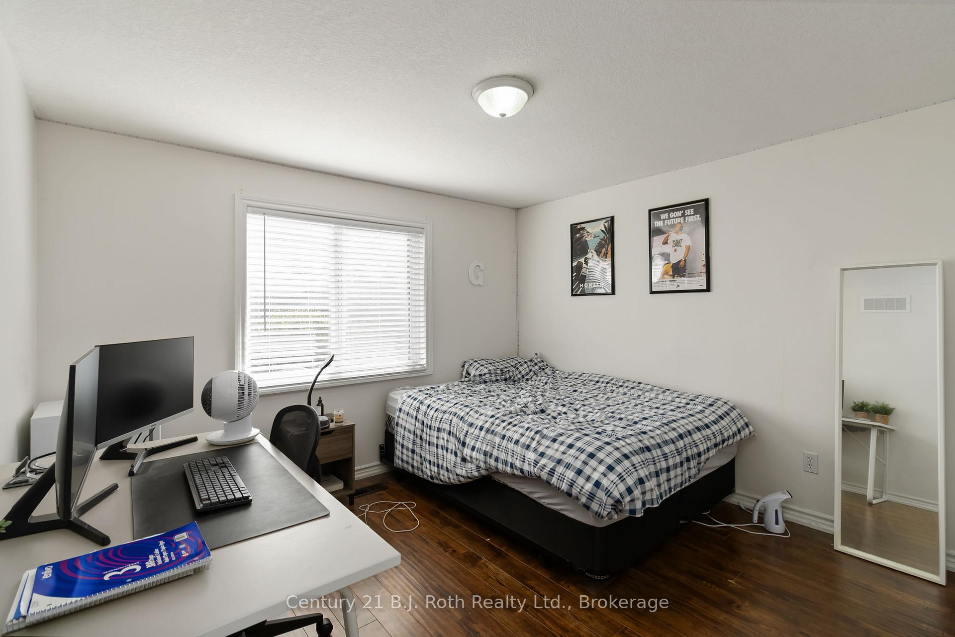 Photo 9 of 18 Darnell Road, Guelph, Kortright West — HOMEH
