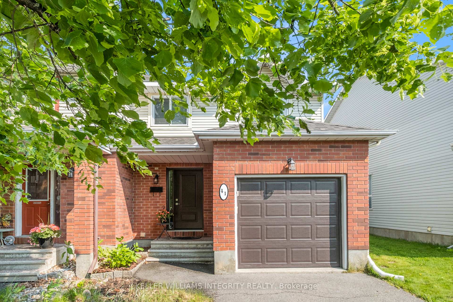 Photo 2 of 41 Sedona Street, Ottawa, Barrhaven - Longfields — HOMEH