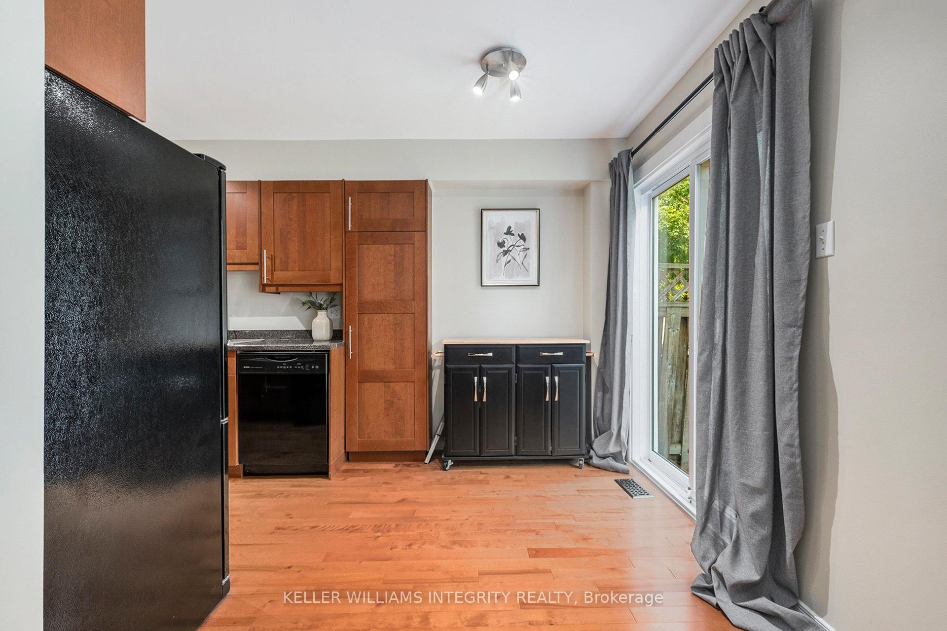 Photo 13 of 41 Sedona Street, Ottawa, Barrhaven - Longfields — HOMEH