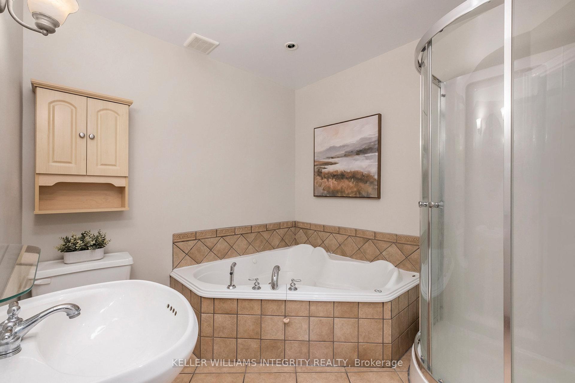 Photo 19 of 41 Sedona Street, Ottawa, Barrhaven - Longfields — HOMEH