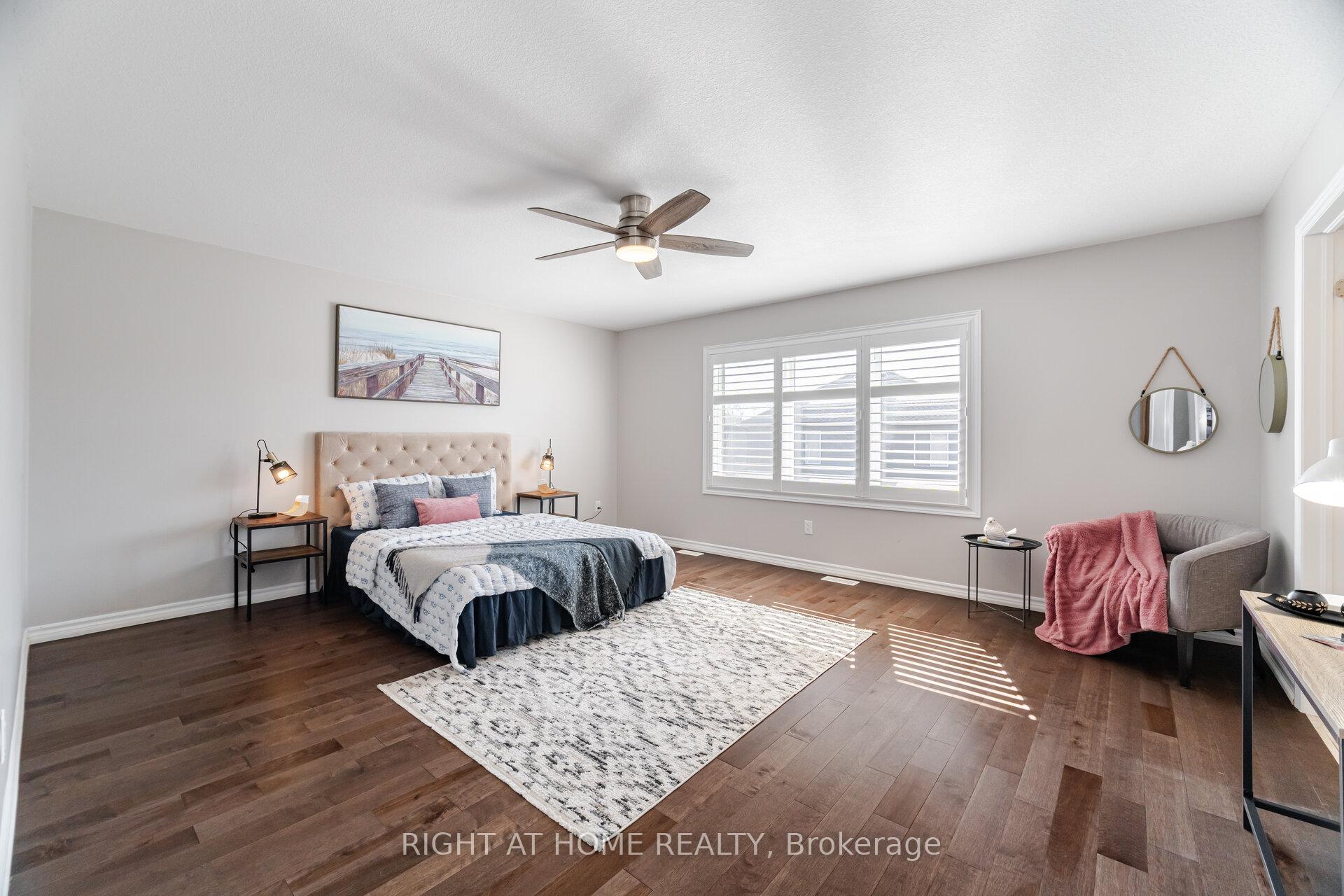 Photo 28 of 24 Biggar Crescent, Grimsby, Grimsby West — HOMEH
