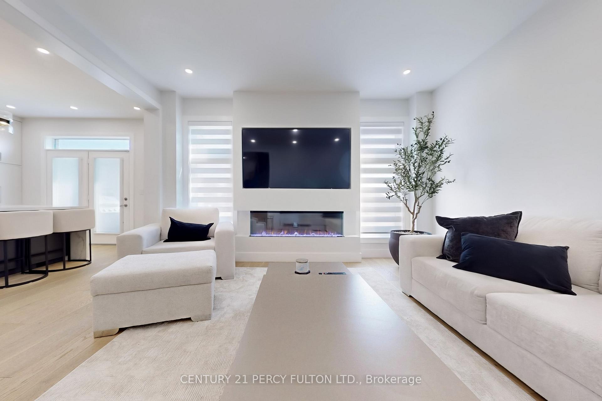 Photo 6 of 23 Sam Battaglia Crescent, Georgina, Sutton & Jackson's Point — HOMEH
