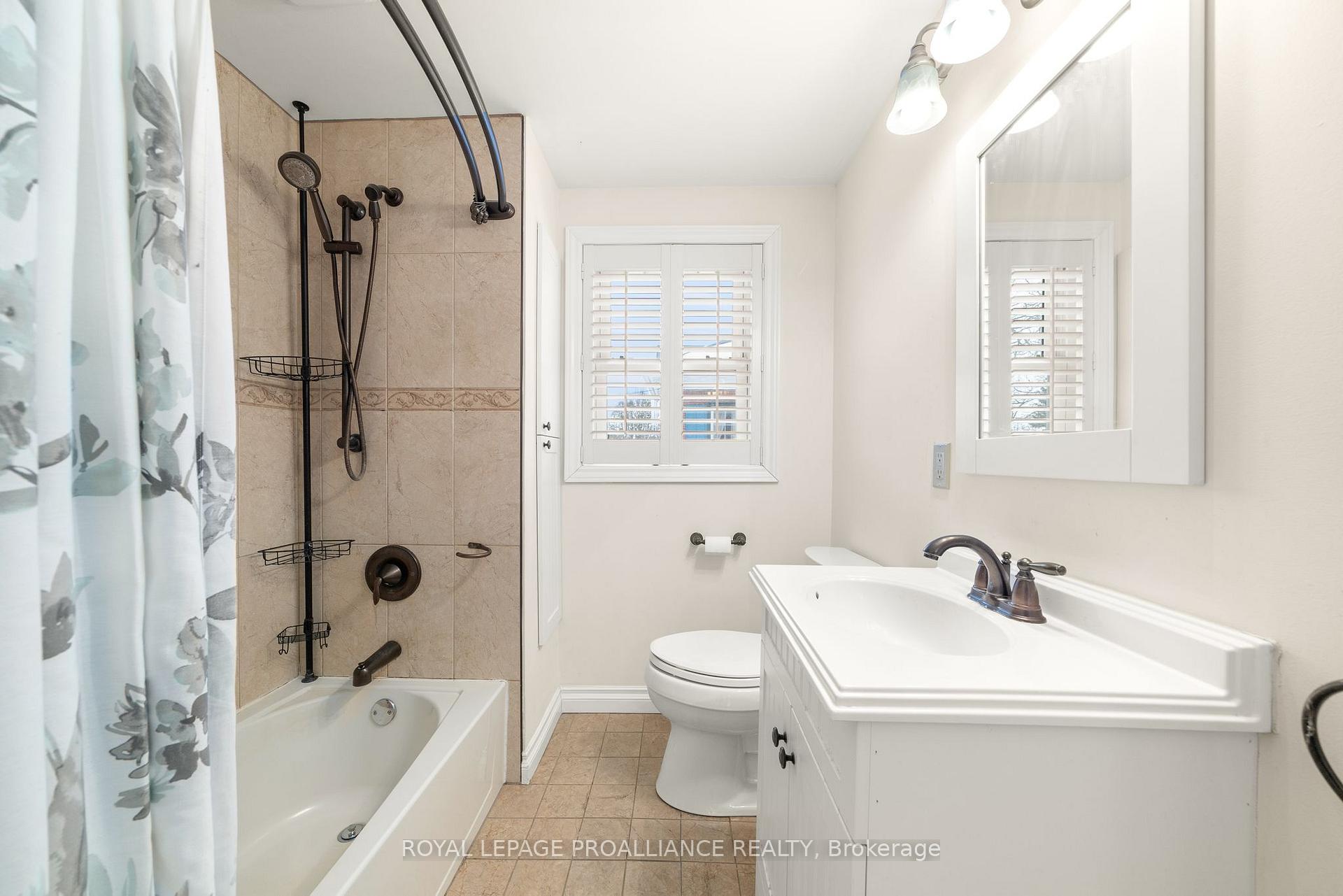 Photo 36 of 255 Charles Street, Belleville, Belleville Ward — HOMEH