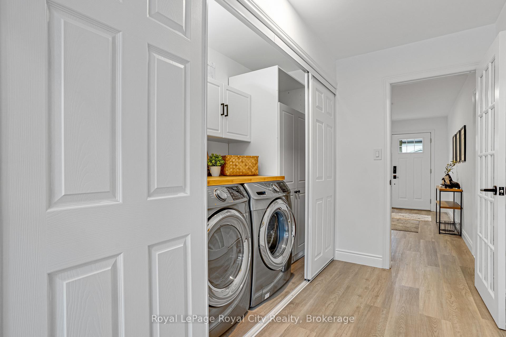 Photo 10 of 31 Lambert Crescent, Guelph, Dovercliffe Park/Old University — HOMEH