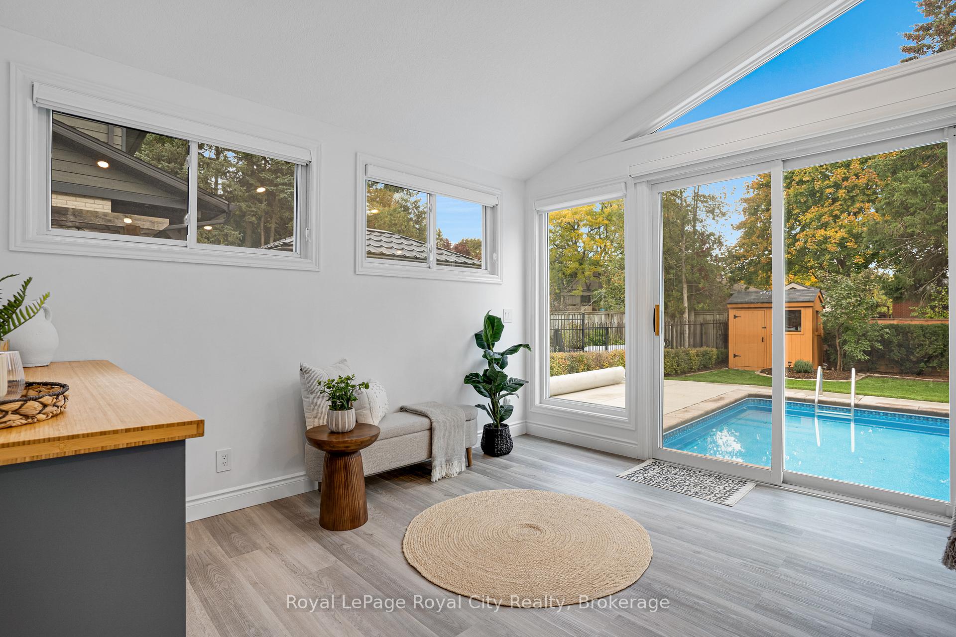 Photo 12 of 31 Lambert Crescent, Guelph, Dovercliffe Park/Old University — HOMEH