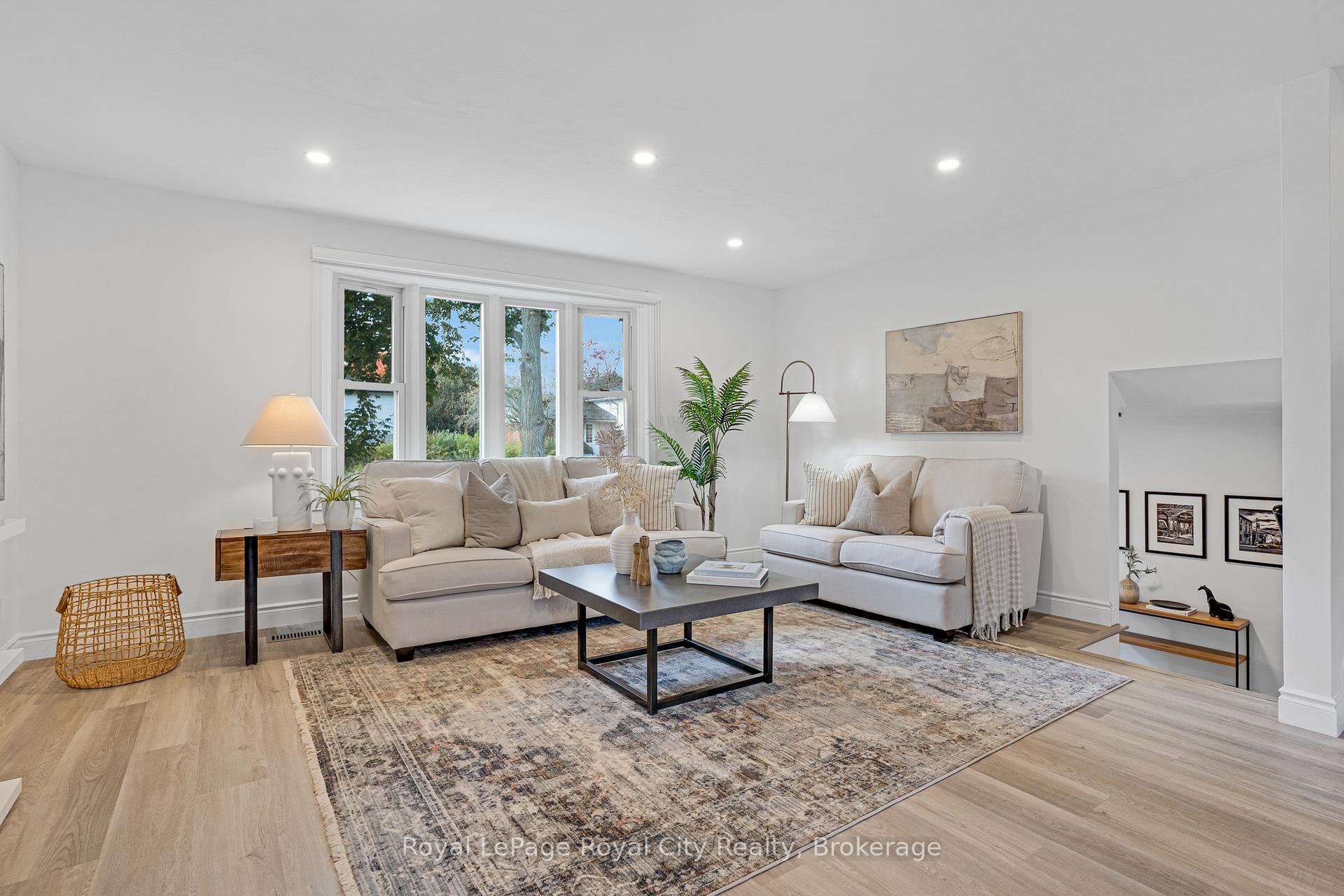 Photo 17 of 31 Lambert Crescent, Guelph, Dovercliffe Park/Old University — HOMEH