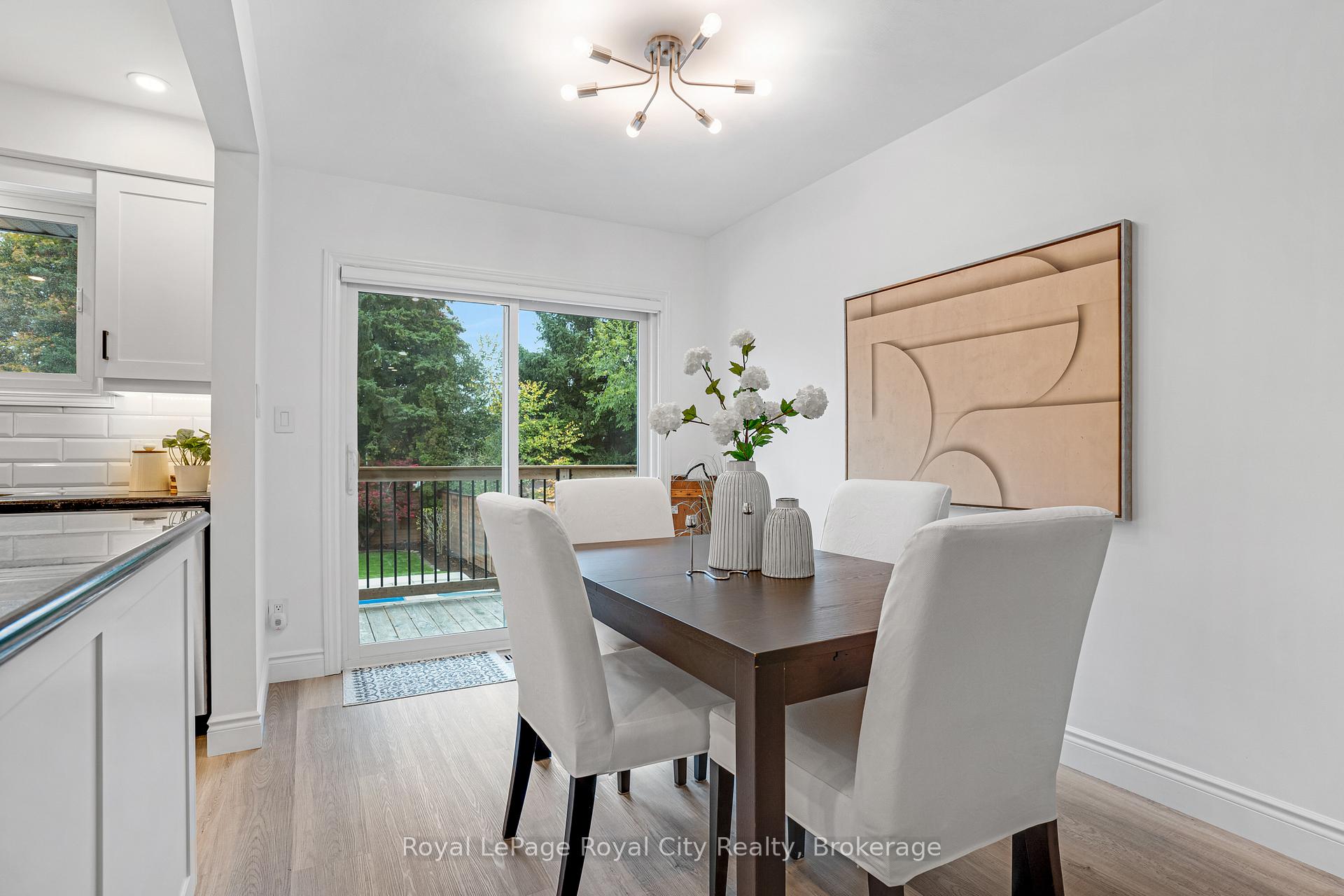 Photo 21 of 31 Lambert Crescent, Guelph, Dovercliffe Park/Old University — HOMEH