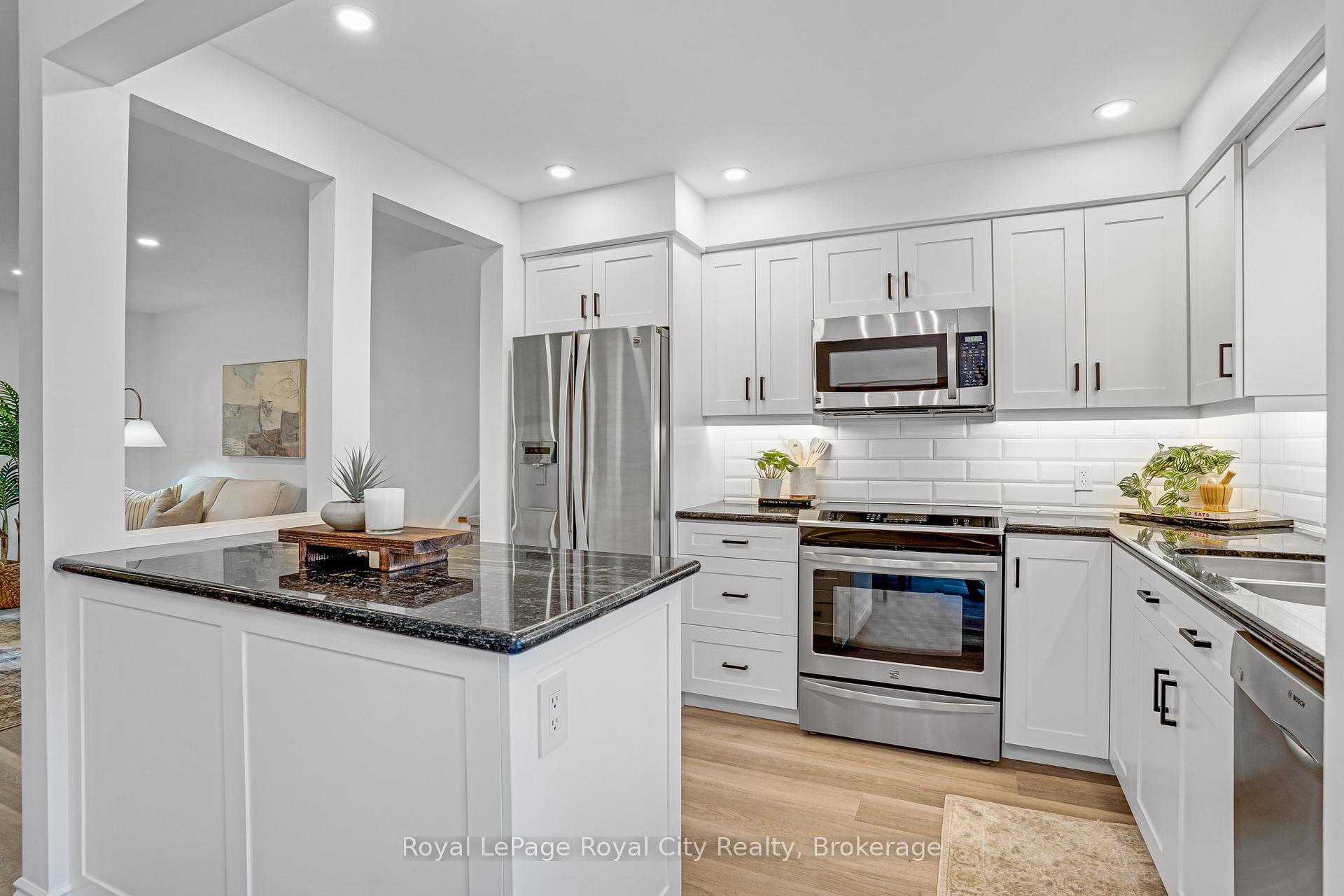 Photo 23 of 31 Lambert Crescent, Guelph, Dovercliffe Park/Old University — HOMEH