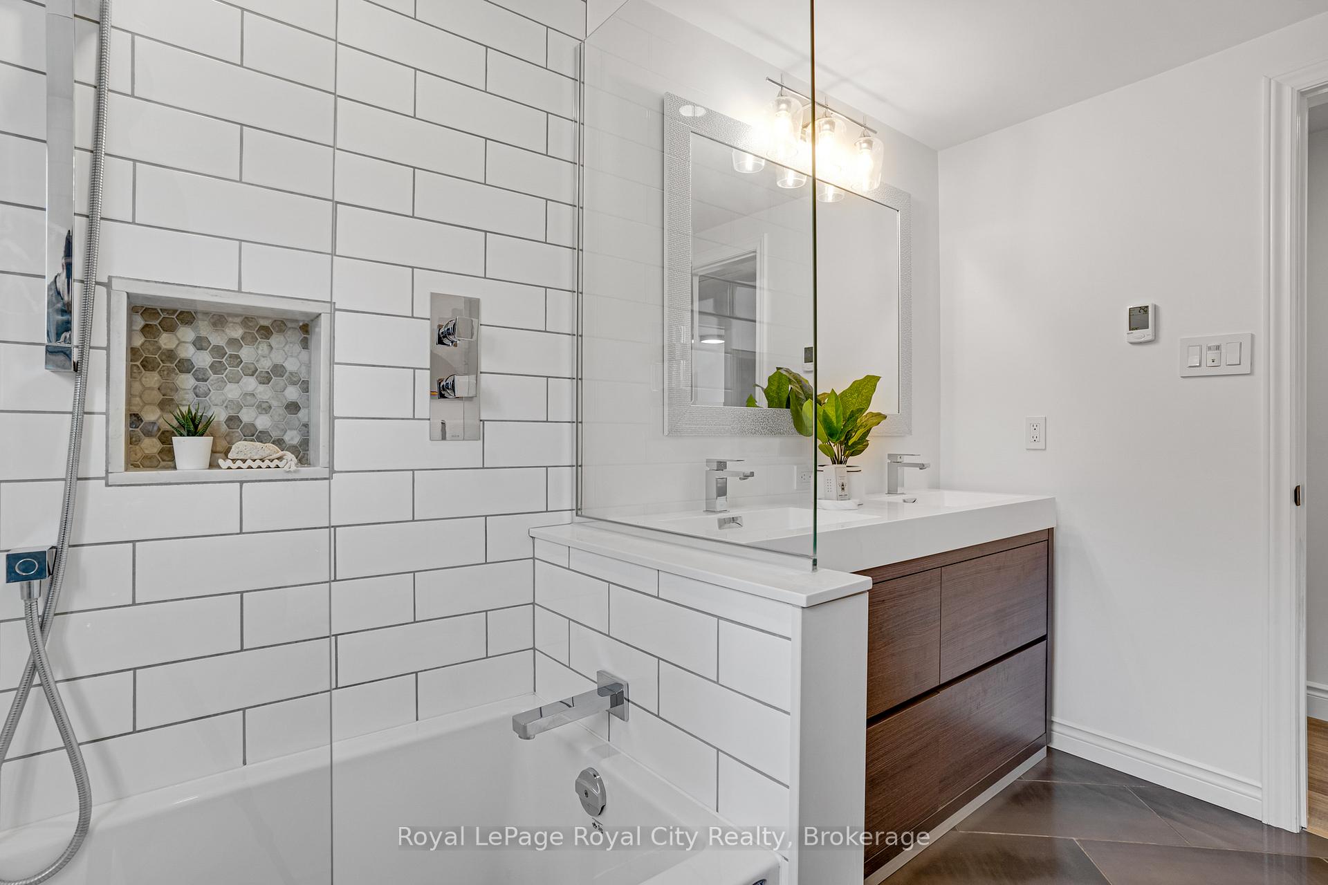 Photo 27 of 31 Lambert Crescent, Guelph, Dovercliffe Park/Old University — HOMEH